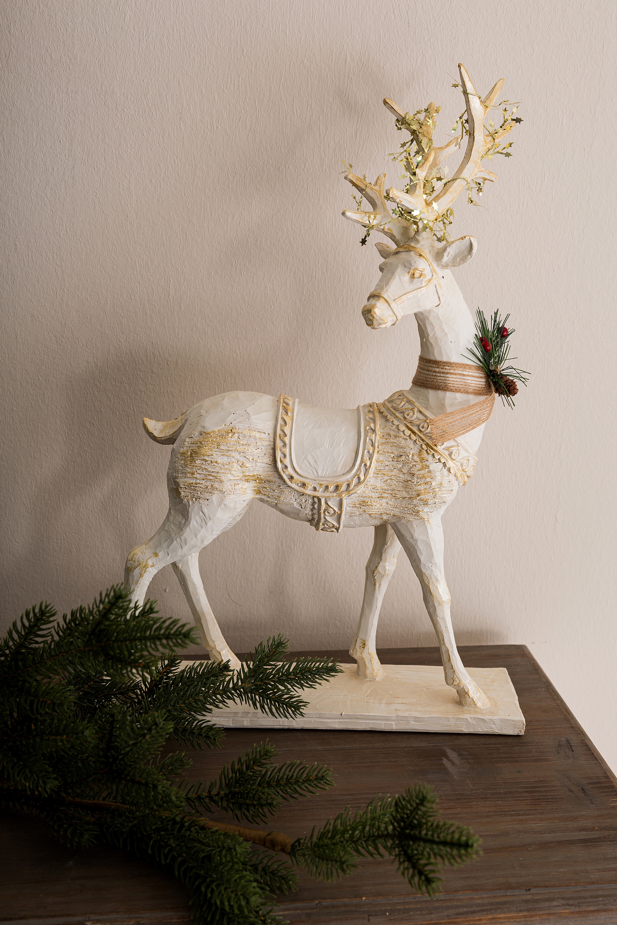 Myflair Möbel Weihnachtsfigur BAUR 47 Geweih, Höhe geschmücktem | Keramik, »Weihnachtsdeko«, & mit kaufen ca. Hirsch cm Accessoires aus