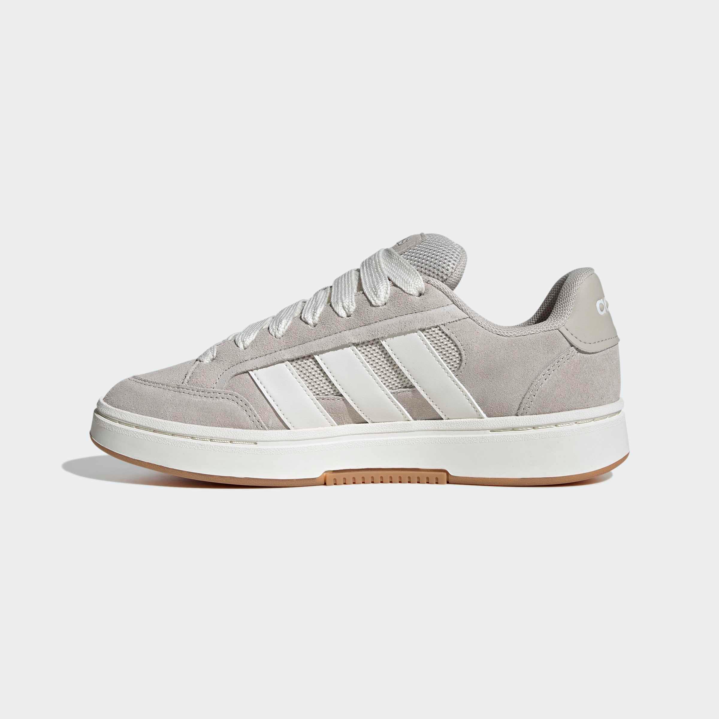 adidas Sportswear Sneaker »GRAND COURT ALPHA«  inspiriert vom Design des adidas campus 00