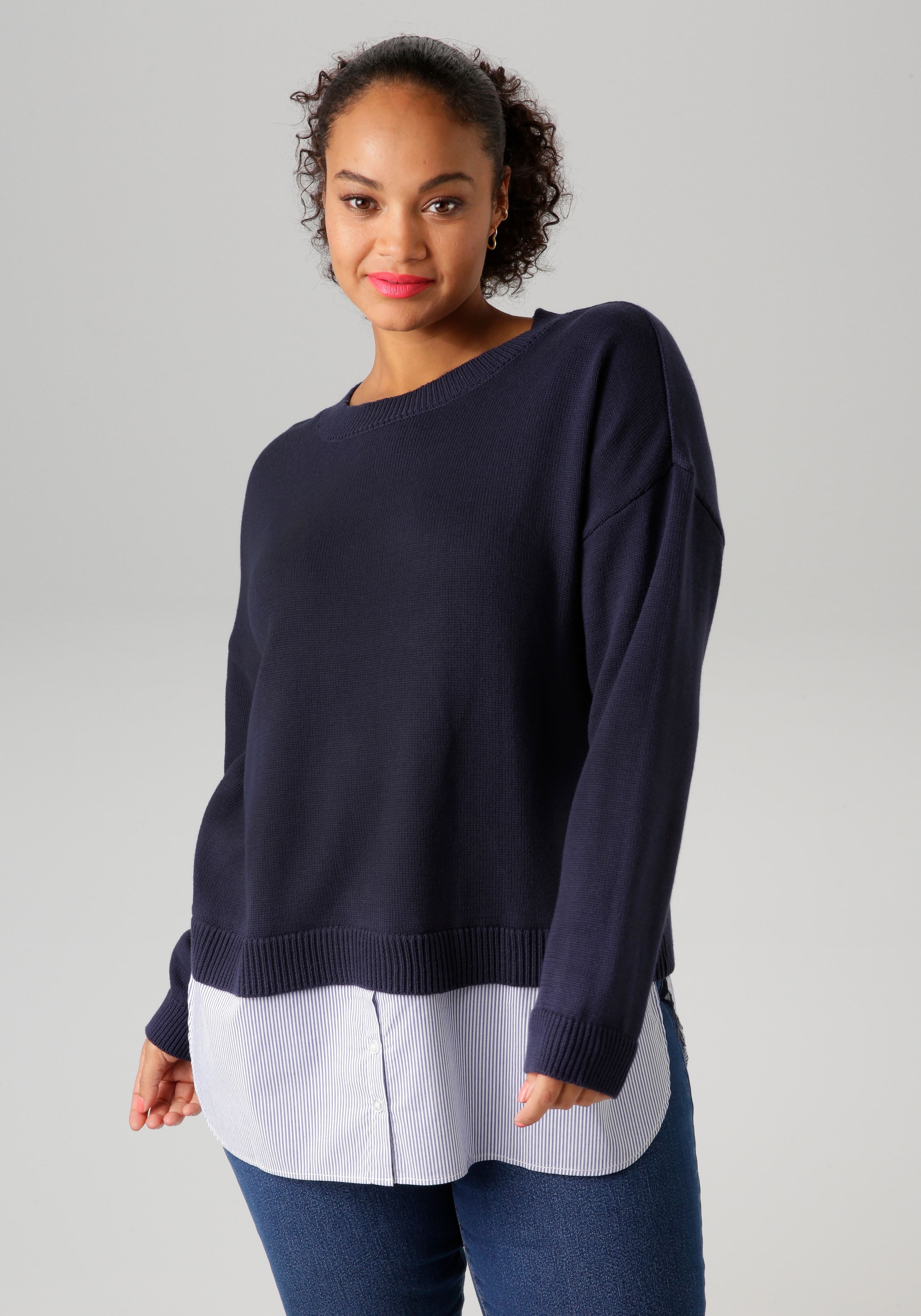 Aniston PLUS Strickpullover, mit gestreiftem Bluseneinsatz am Saum - NEUE K günstig online kaufen