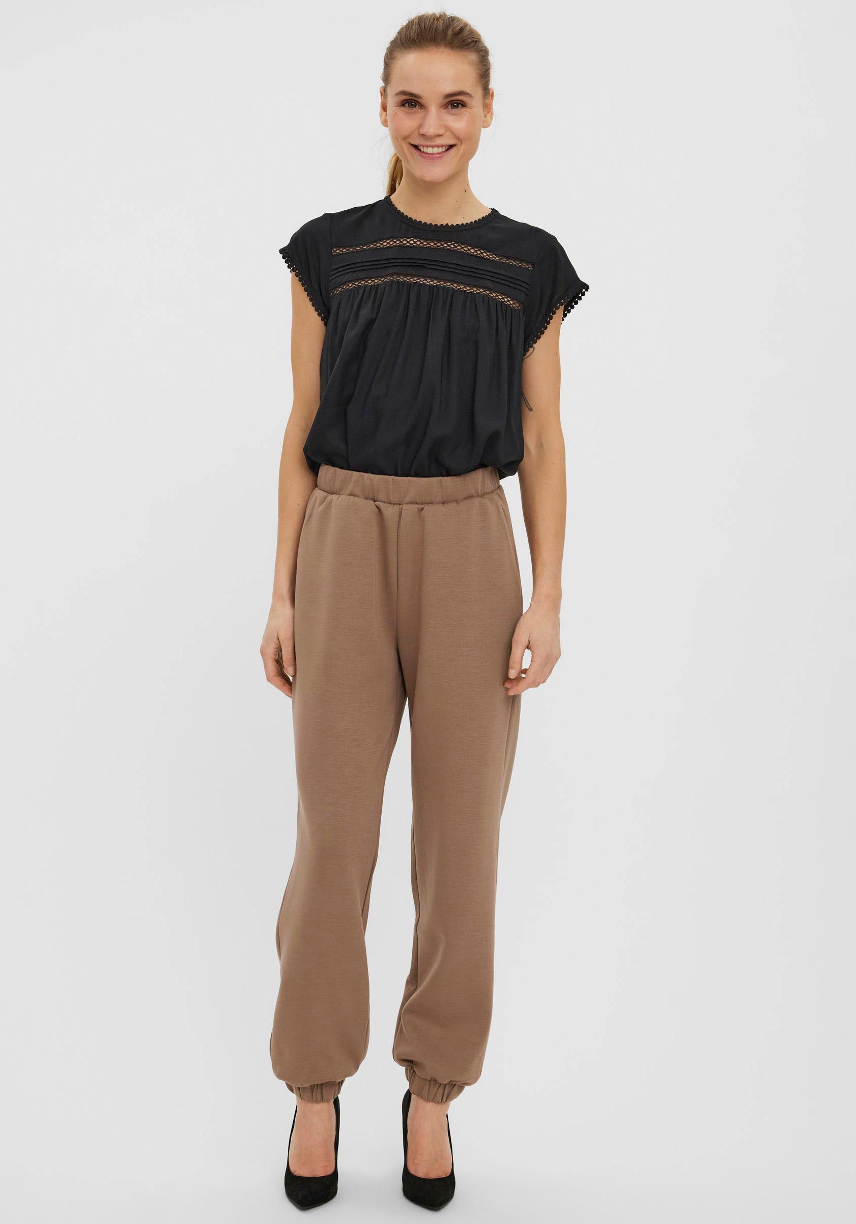Vero Moda Kurzarmbluse "VMDEBBIE PLEAT S/L TOP GA NOOS", mit tollen Biesen günstig online kaufen