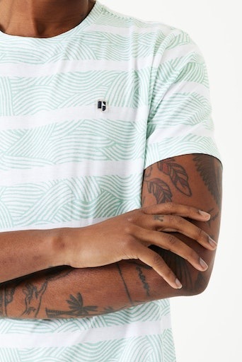 Garcia T-Shirt »AOP stripe«, (1 tlg.), BAUR kaufen an der ▷ | Brust Logoprägung
