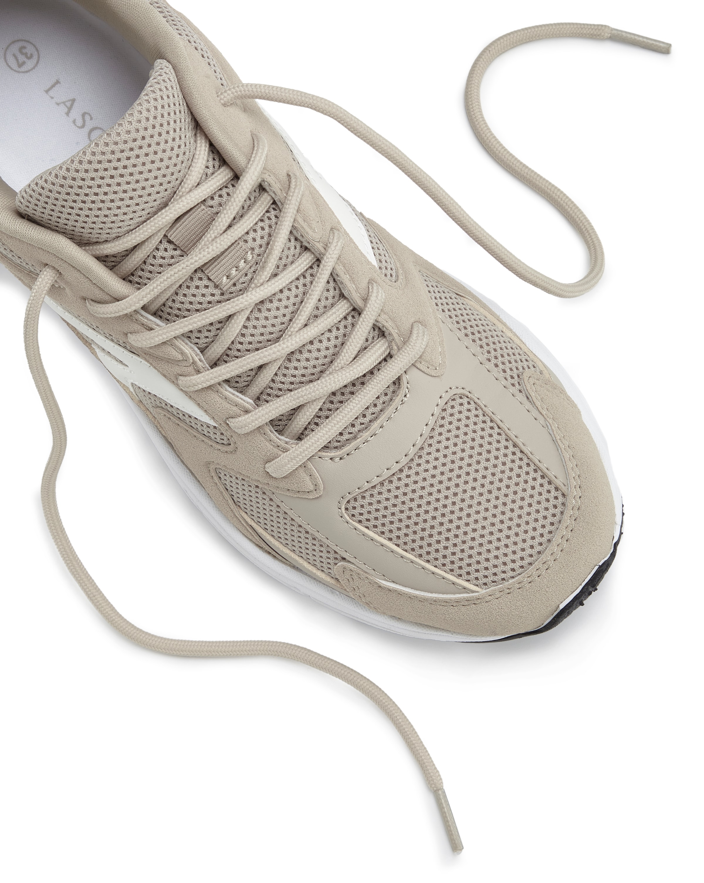 LASCANA Sneaker »Halbschuh,«  runde Schuhspitze, sportive Sohle, mit Schnürung VEGAN