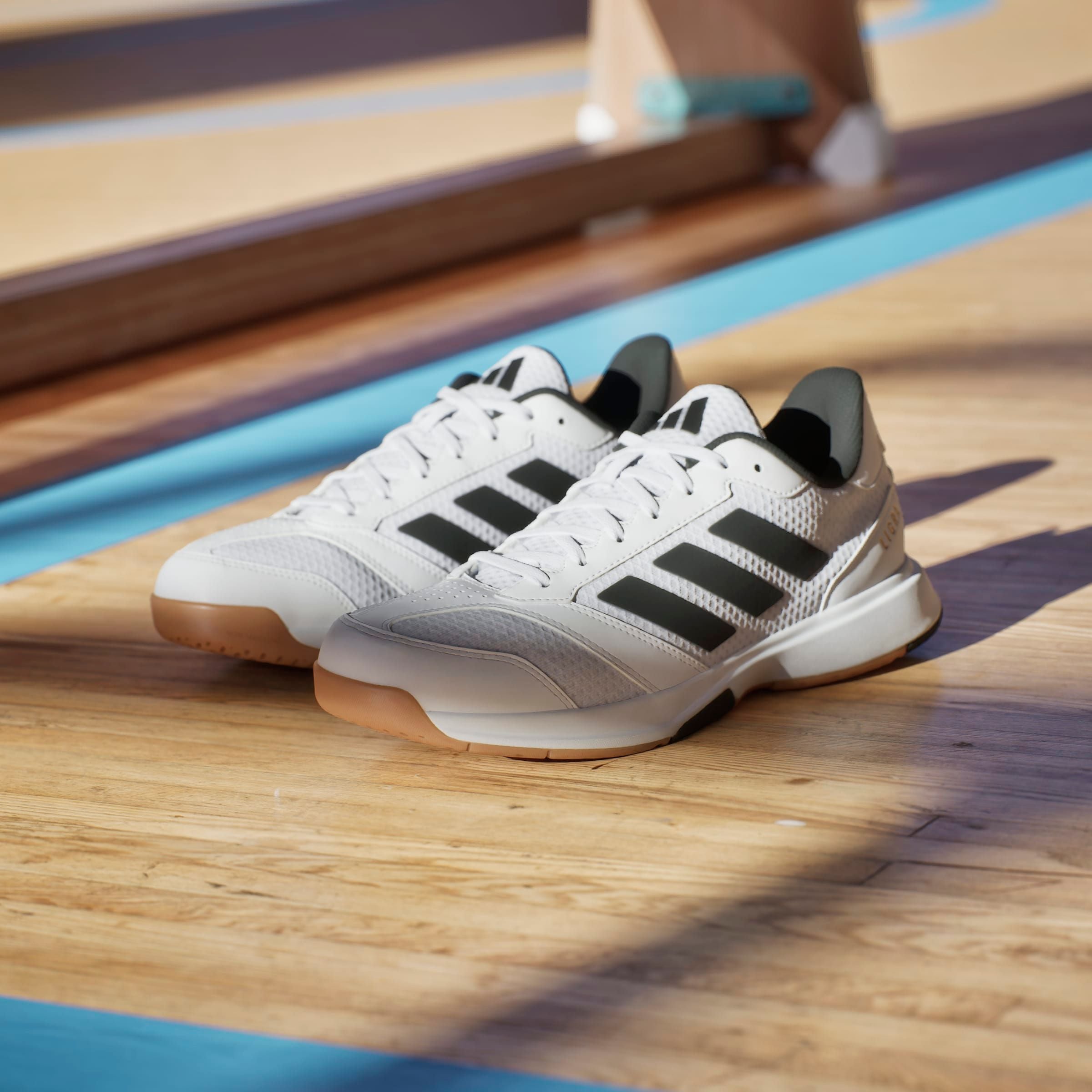adidas Performance Hallenschuh »LIGRA 8 INDOOR«