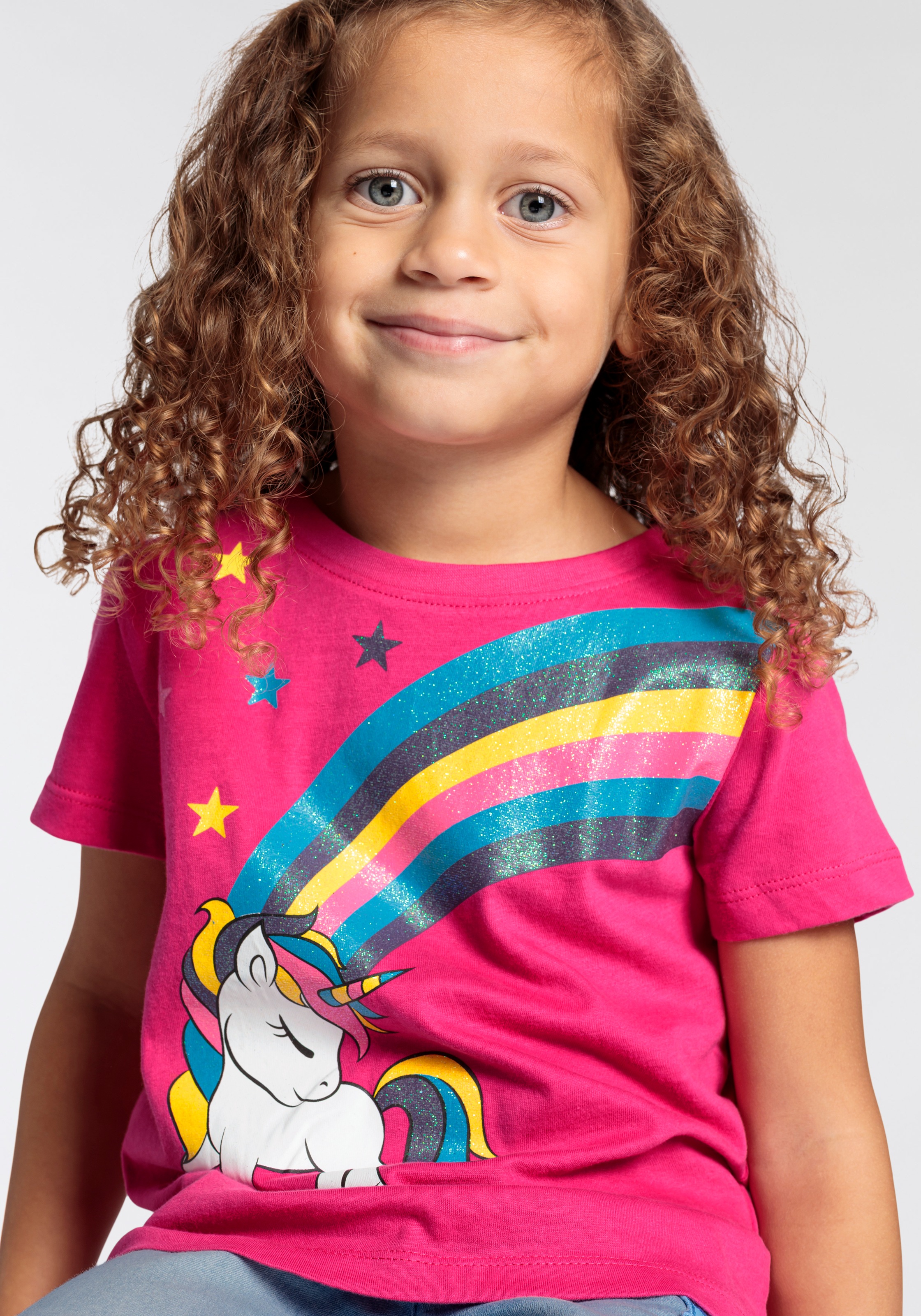 KIDSWORLD T-Shirt »Einhorn mit Regenbogen«, Kurzarm, hüftlange Passform, bedrucktes Design