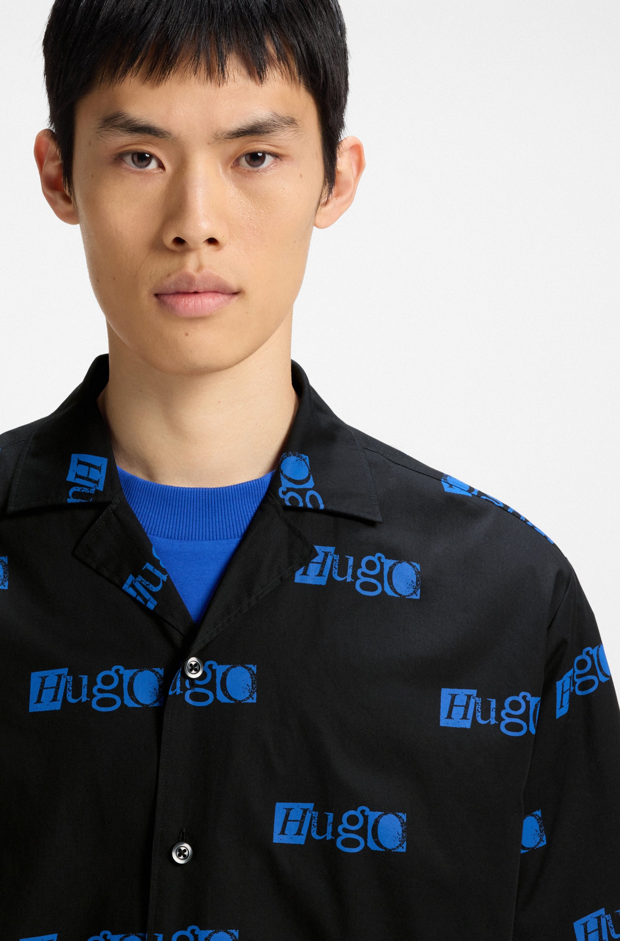 Thumbnail - HUGO Blue Kurzarmhemd "Eligino" mit Hugo-Logo-Print