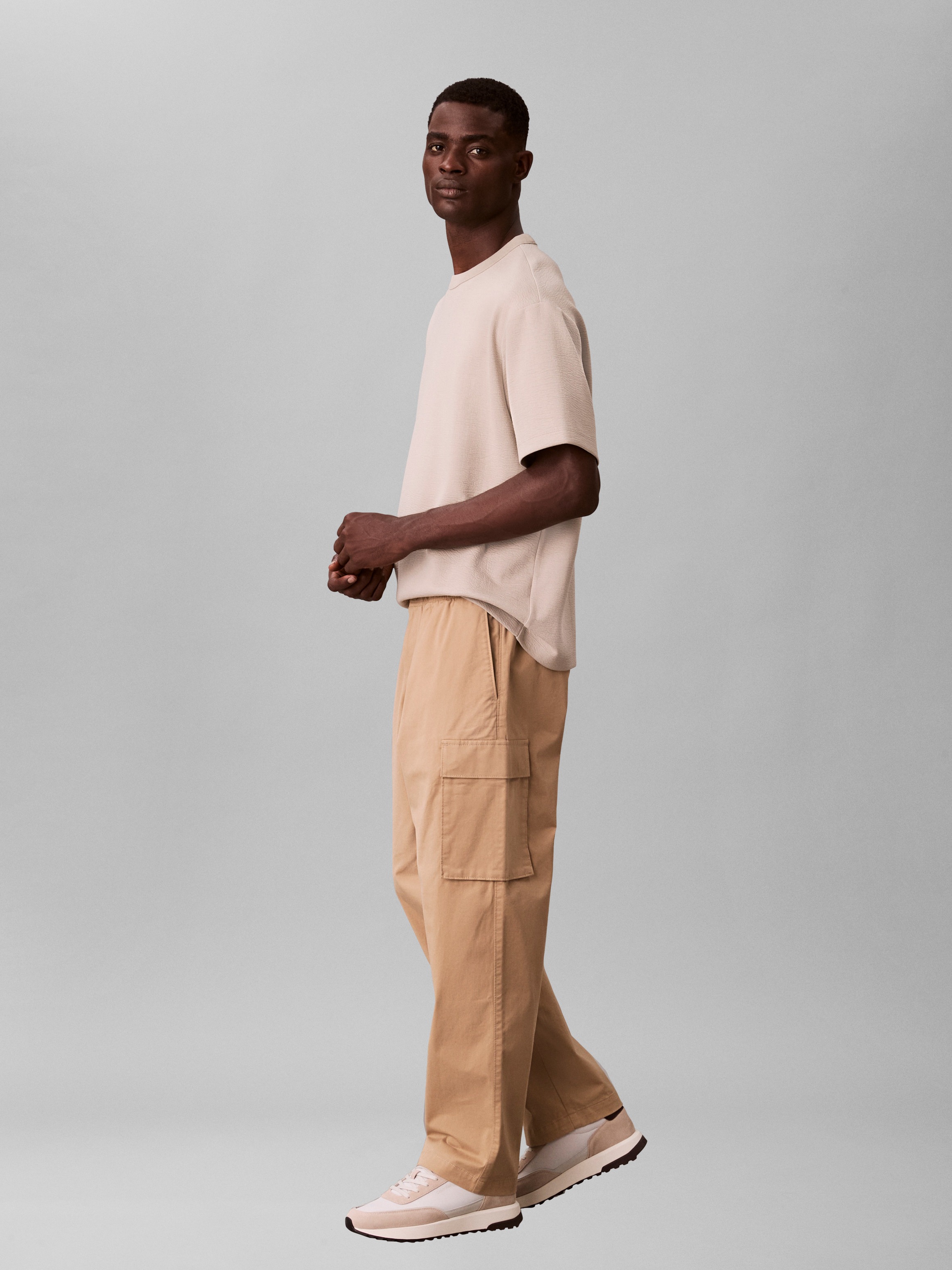 Thumbnail - Calvin Klein Jeans Cargohose "CO PULL ON STRAIGHT CARGO PANT" in Unifarbe
