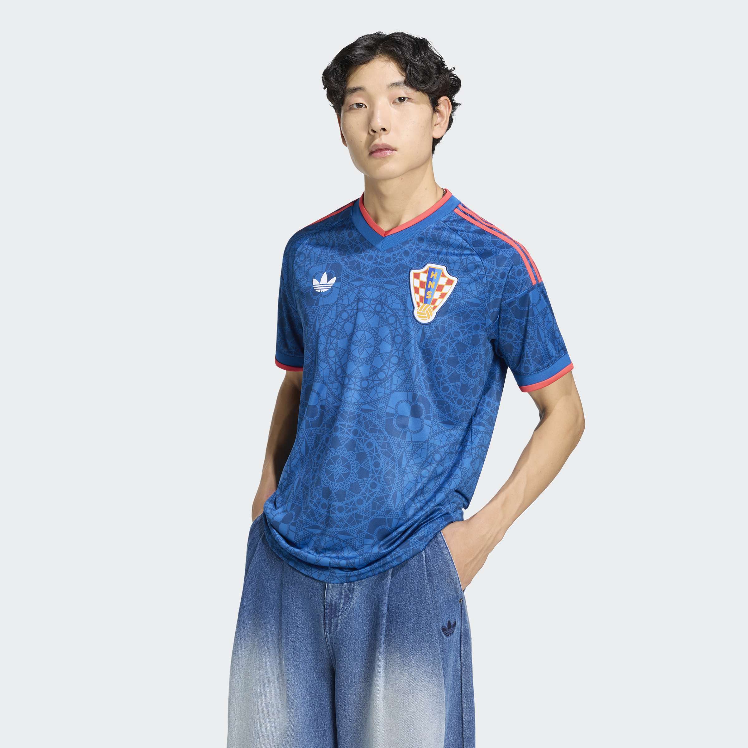 adidas Performance Fußballtrikot "KROATIEN 26 AUSWÄRTSTRIKOT" mit Climacool Technologie, aus Polyester, mit V-Ausschnitt