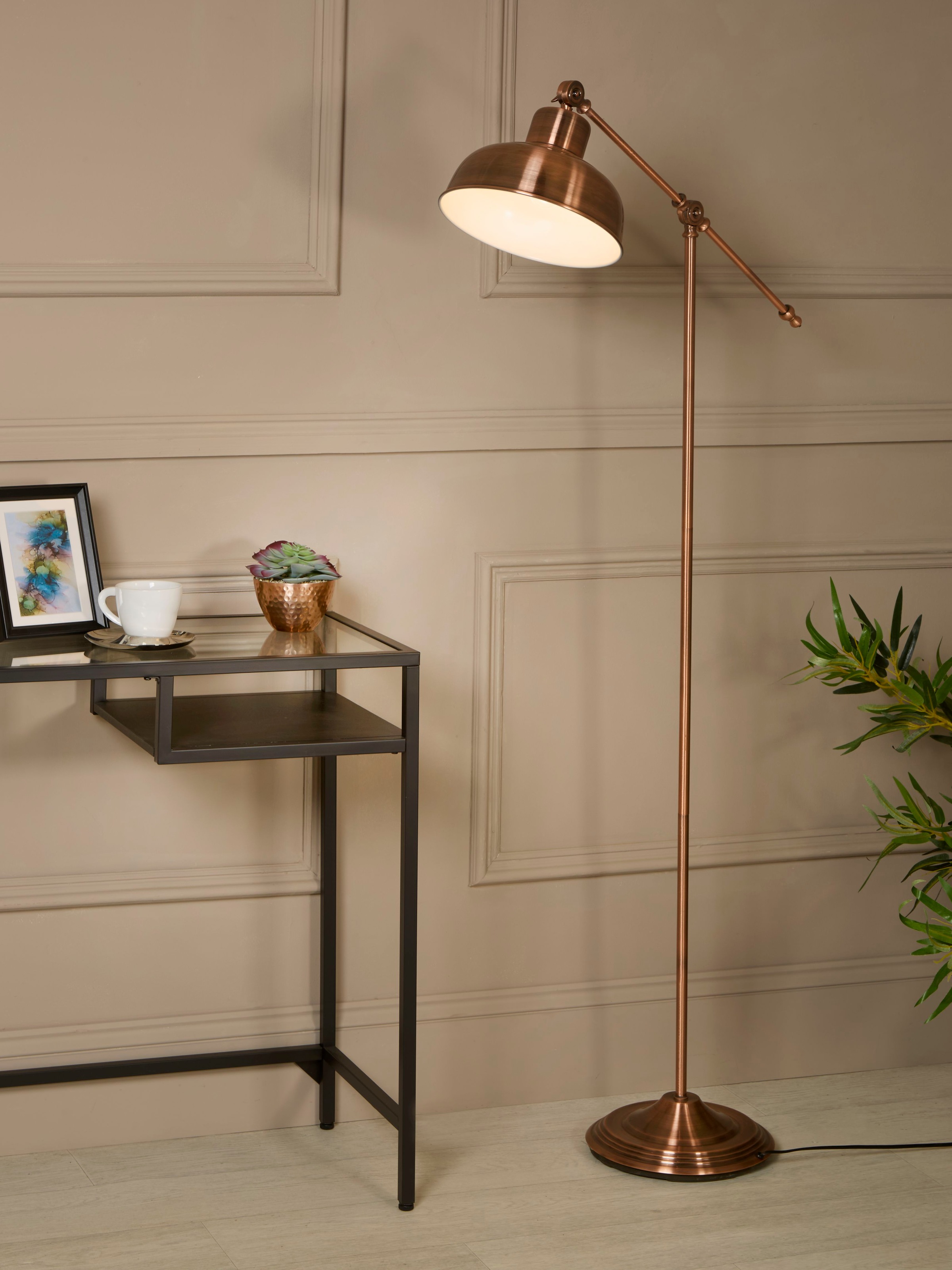 Searchlight Stehlampe »Macbeth-Stehlampe - Antikes Kupfermetall« E27 1 Stk.