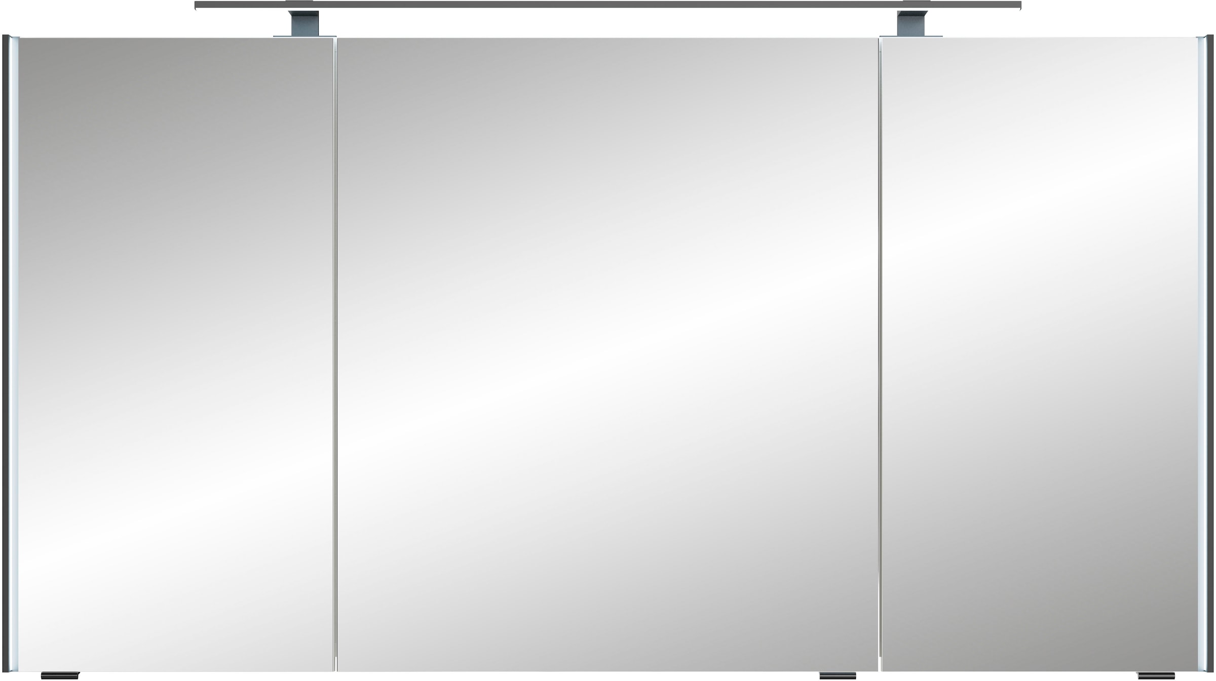 Saphir Spiegelschrank »Serie 7045 Badezimmer-Spiegelschrank inkl. LED-Beleuchtung, 3 Türen«, Badschrank 133,2 cm breit, inkl. LEDplus Schalter und Türdämpfer