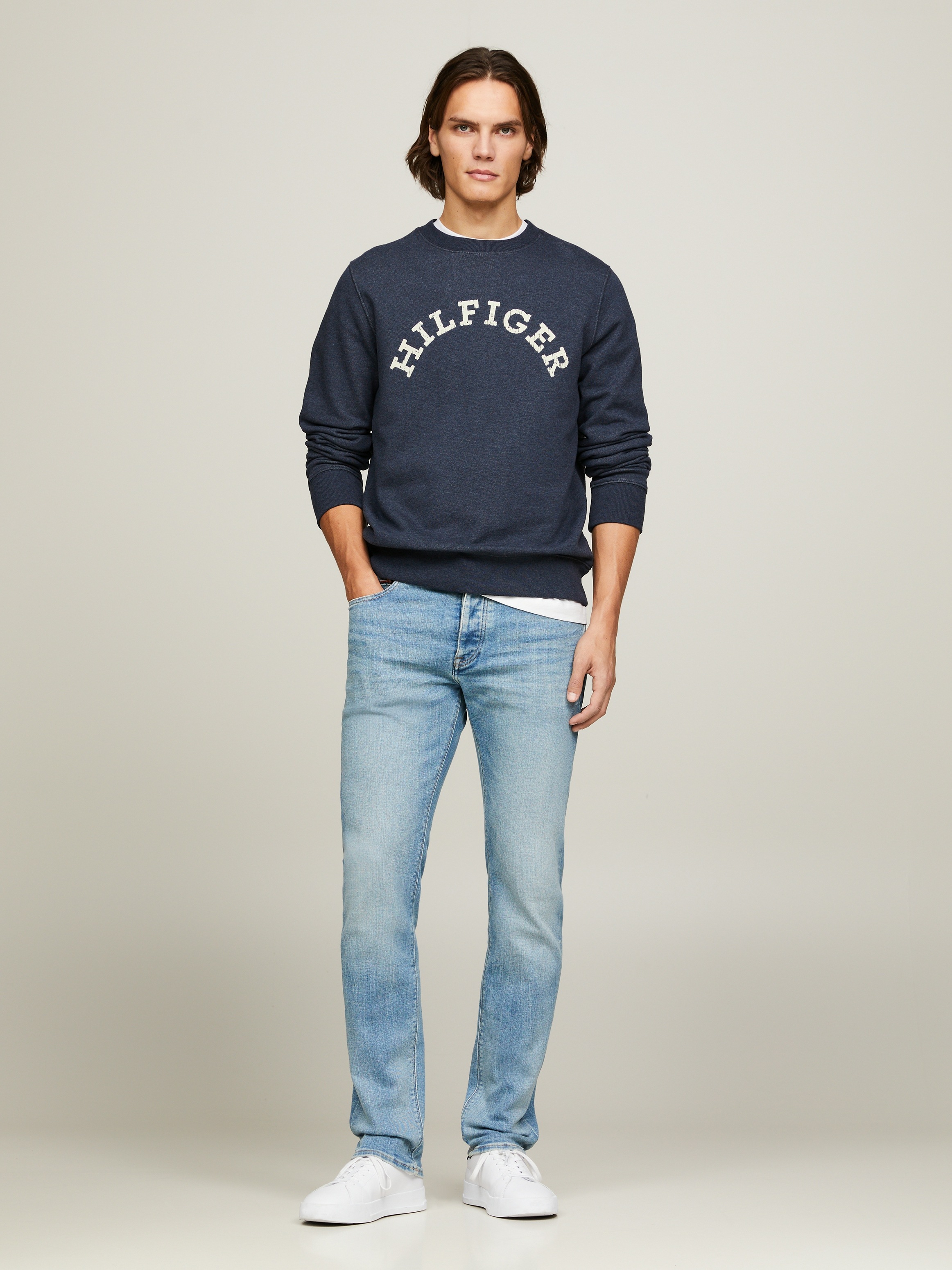 Tommy Hilfiger Sweatshirt »HILFIGER ARCHED HTR SWEATSHIRT«, mit gebrochenem Print