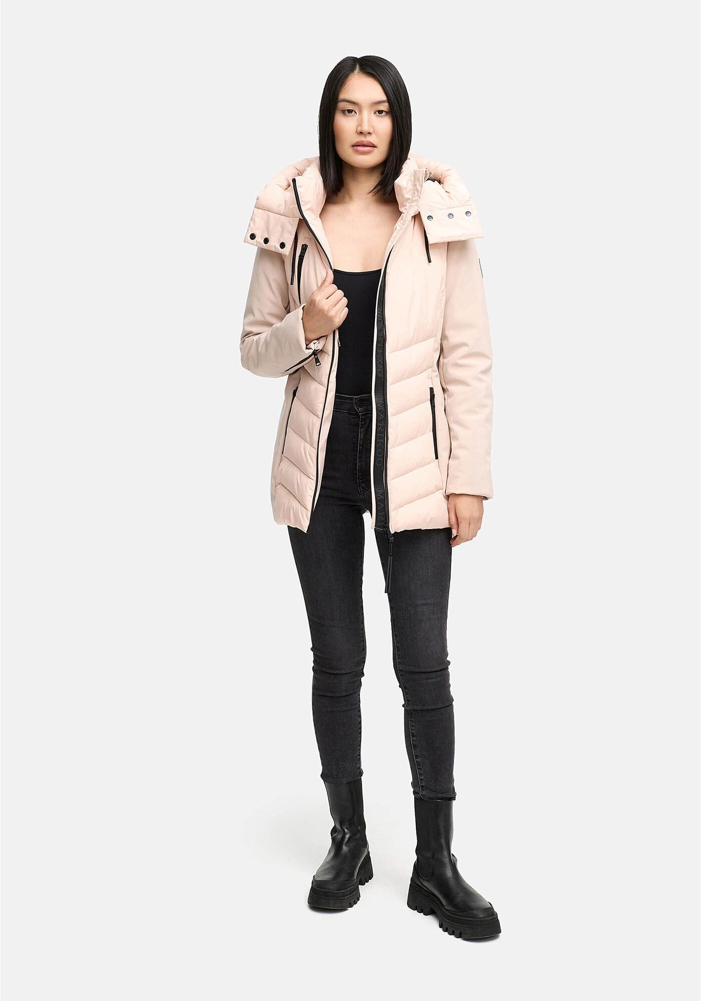 Marikoo Winterjacke "Tivaa" mit abnehmbarer Kapuze und figurbetonter Passfo günstig online kaufen