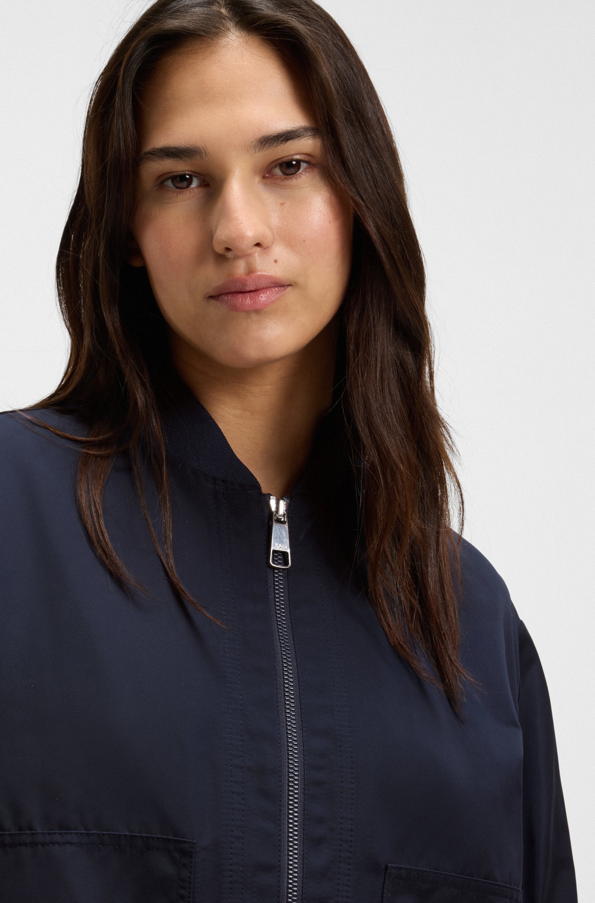 BOSS ORANGE Bomberjacke »Pirosa Premium Damenmode«, mit schützendem Finish