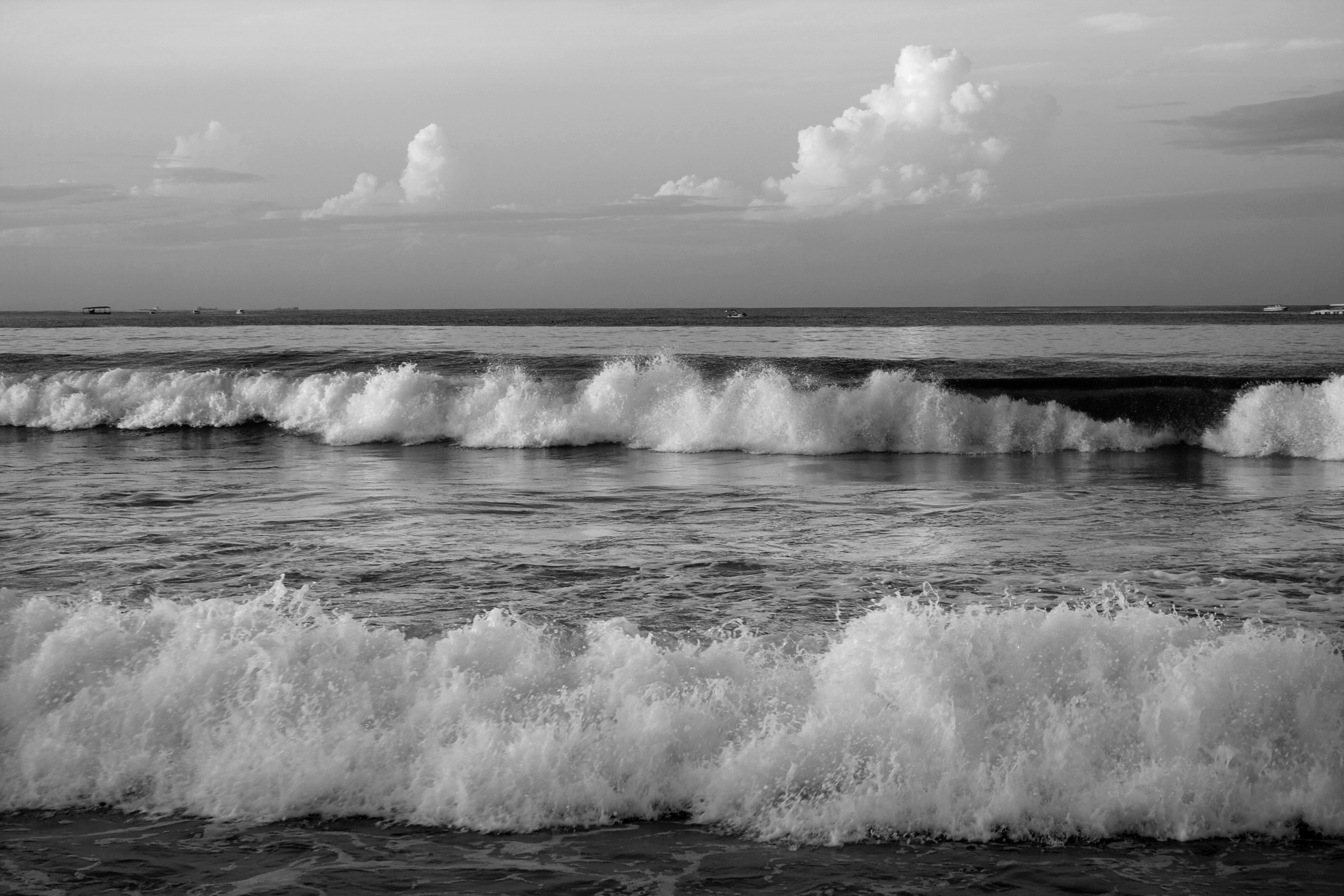 Papermoon Fototapete "Strand Schwarz & Weiß"