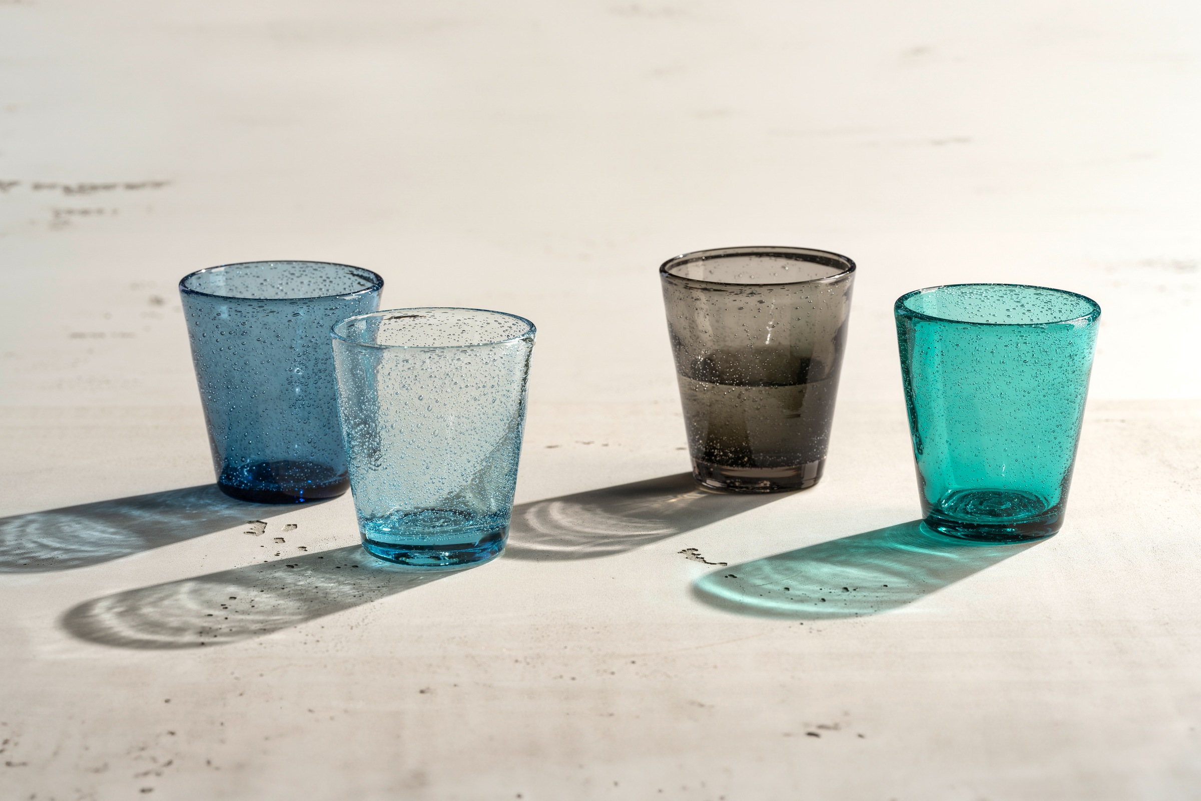 LEONARDO Gläser-Set »Trinkglas BURANO, 330 ml, 4er-Set«, (Set, 4 tlg.), aus mundgeblasenem Schaumglas