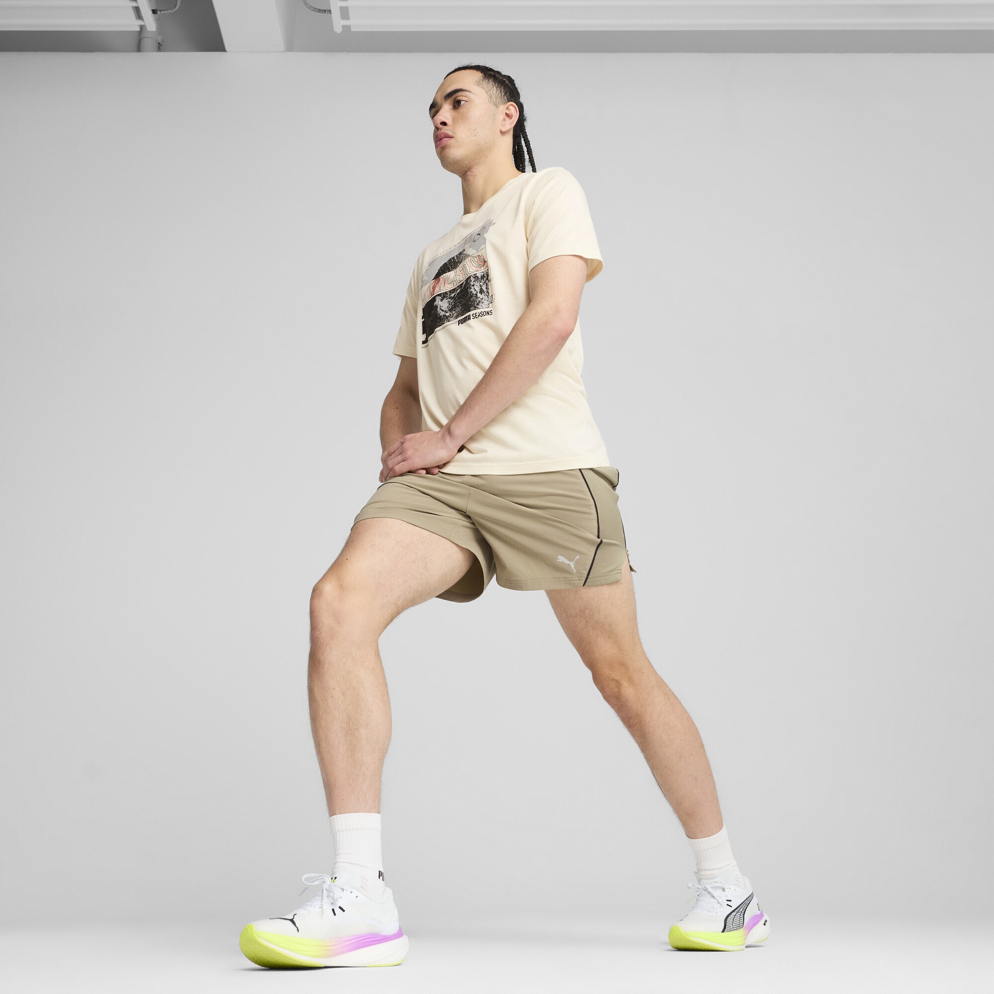 PUMA Laufshirt »GRAPHICS SEASONS Laufshirt Herren«