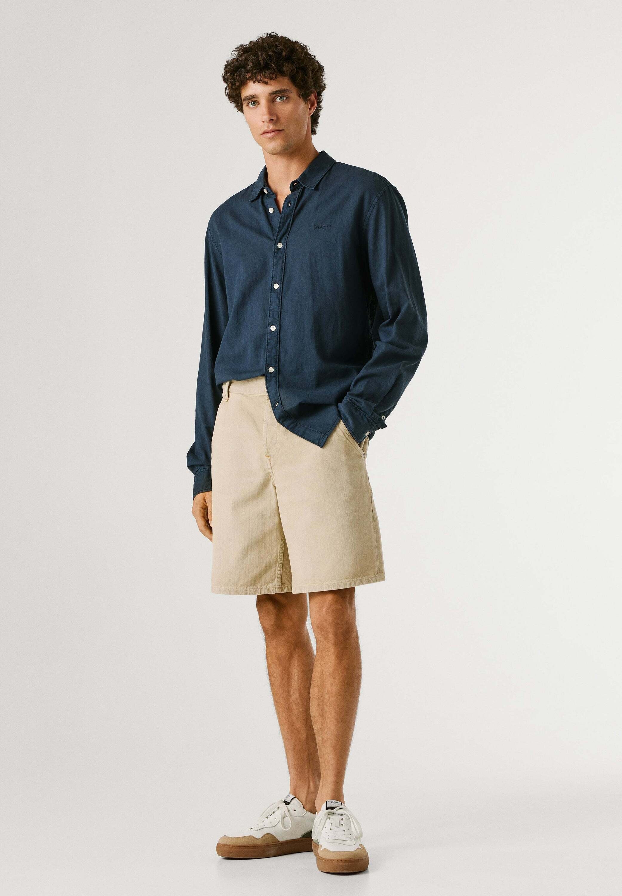 Pepe Jeans Shorts »shorts LOOSE TAPERED SHORT HELIX CLR«