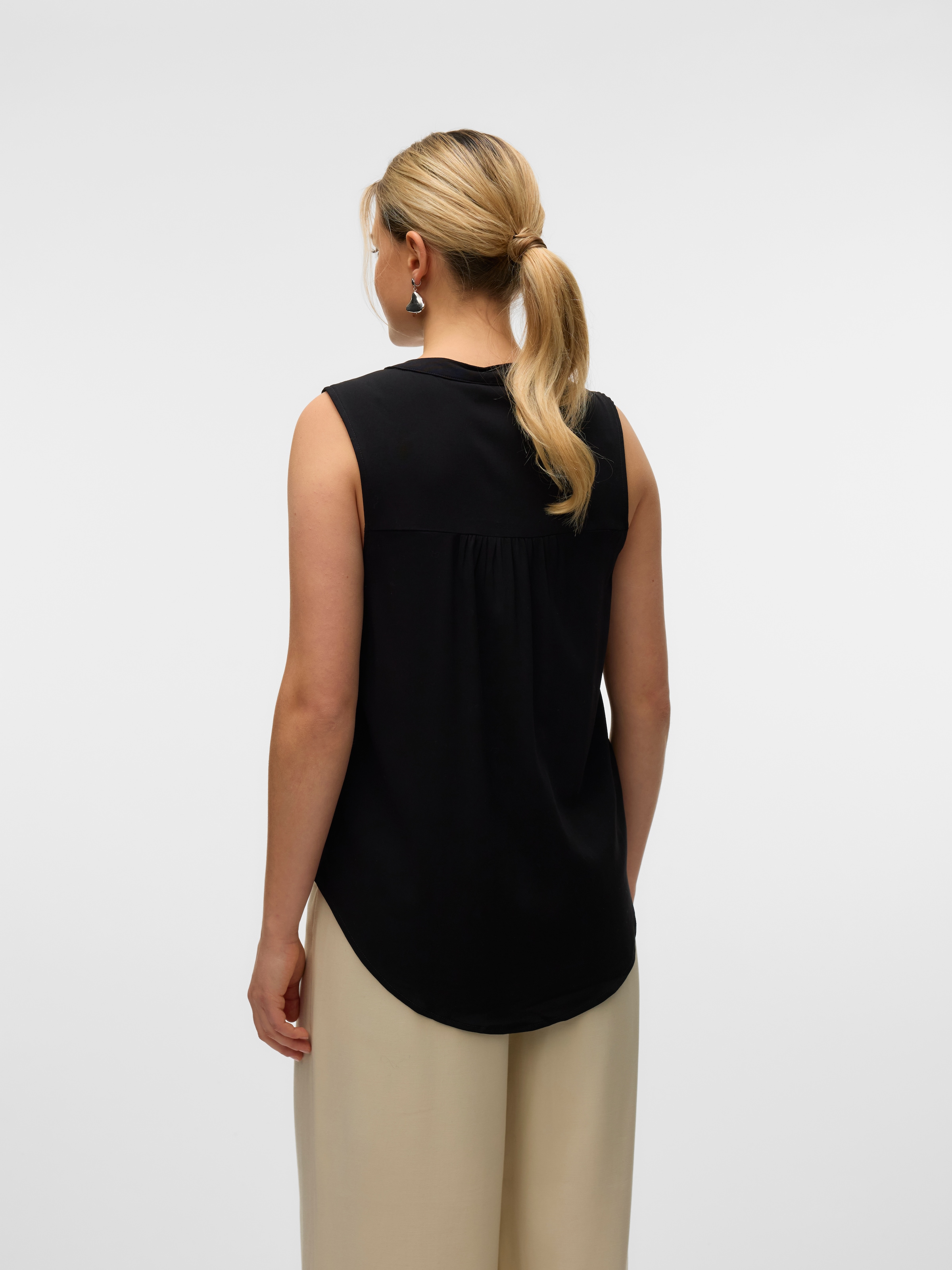 Vero Moda Blusentop »VMBELLA SL V-NECK TOP WVN GA NOOS«