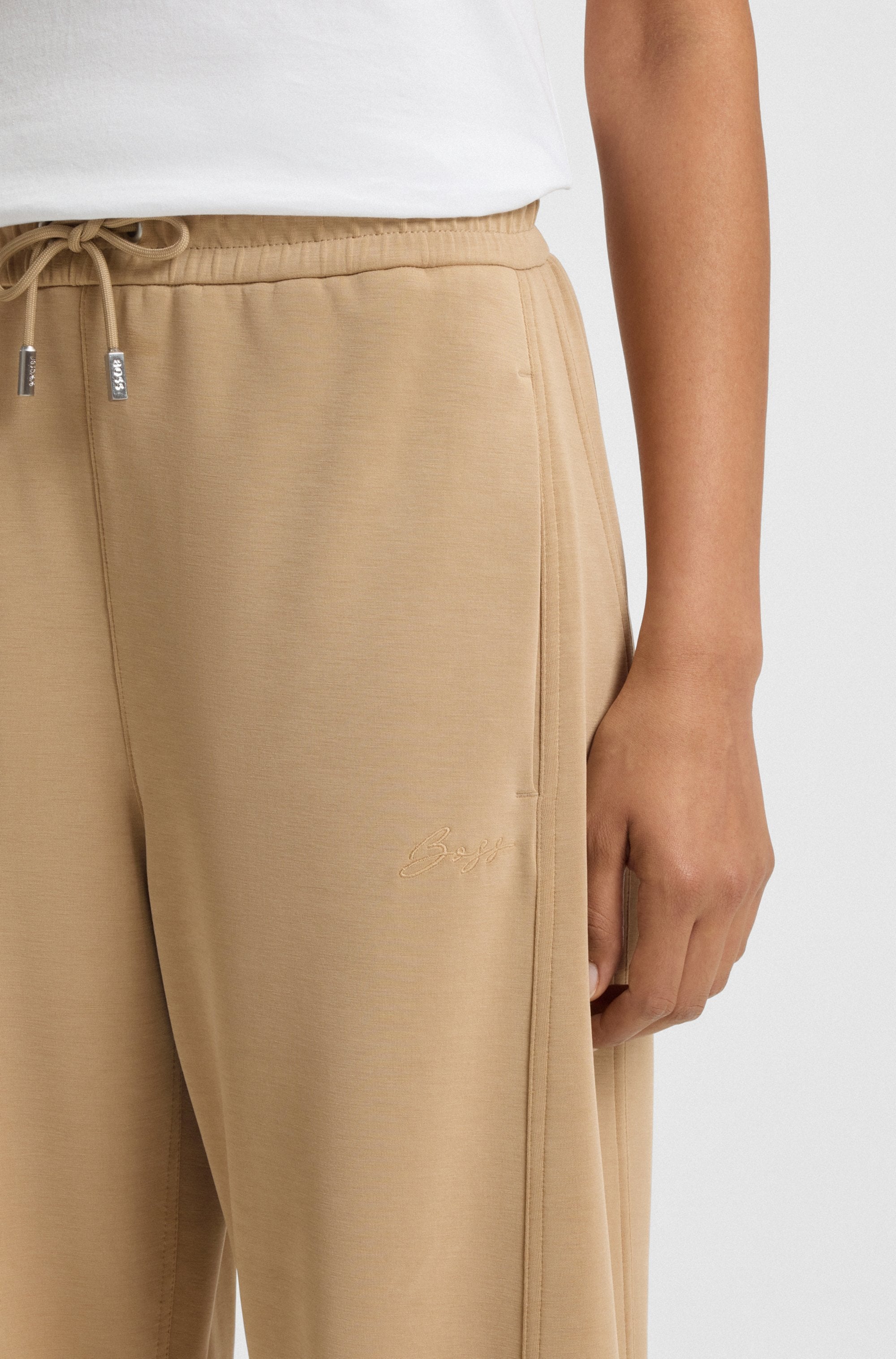 BOSS ORANGE Stoffhose »Elijah Premium Damenmode«, Balloon Shape, Cupro Material