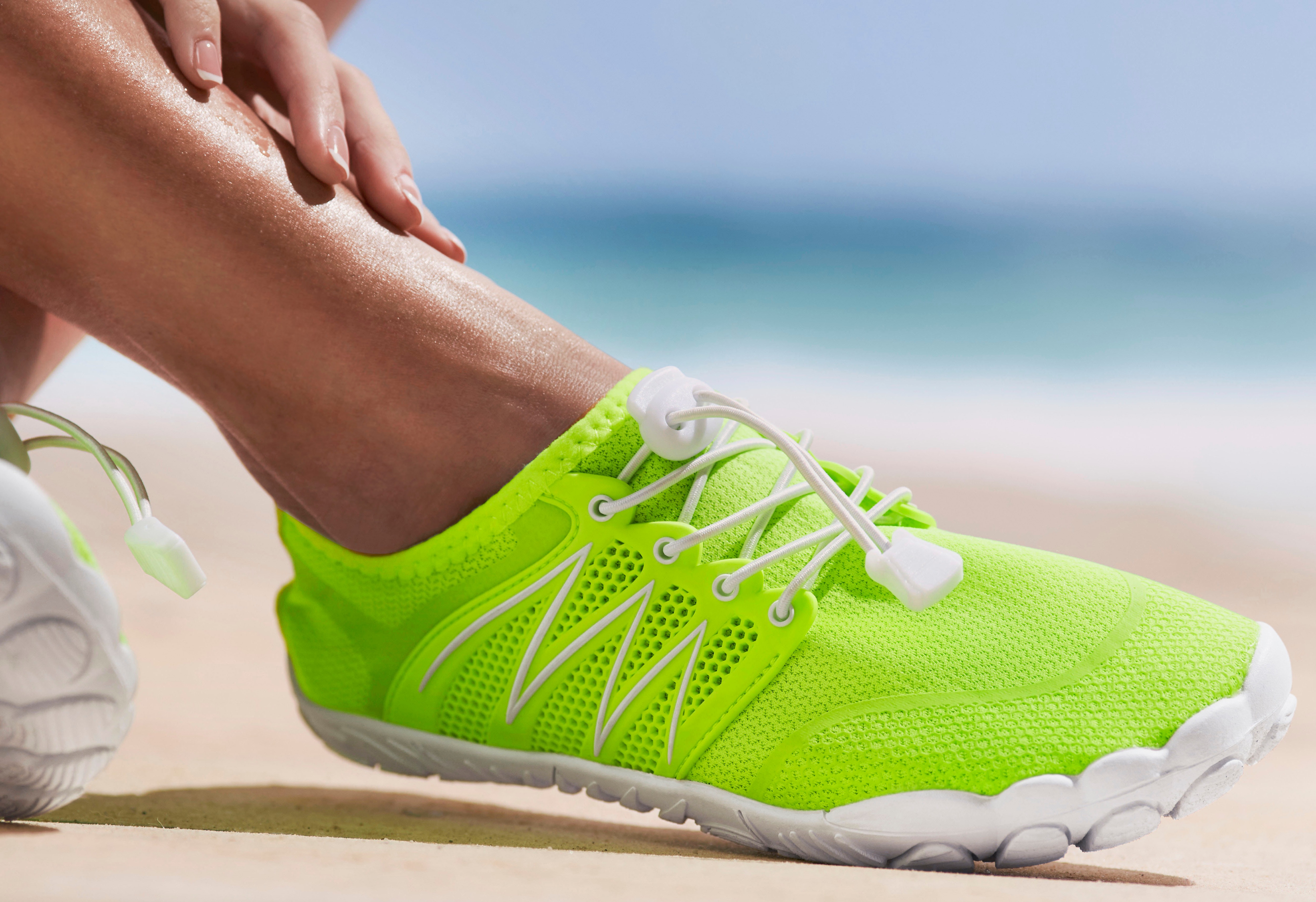 Thumbnail - Venice Beach Badeschuh "Aquaschuh, Slipper, Wasserschuh", mit elastischen Bändern für schnelles Reinschlüpfen ultraleich...
