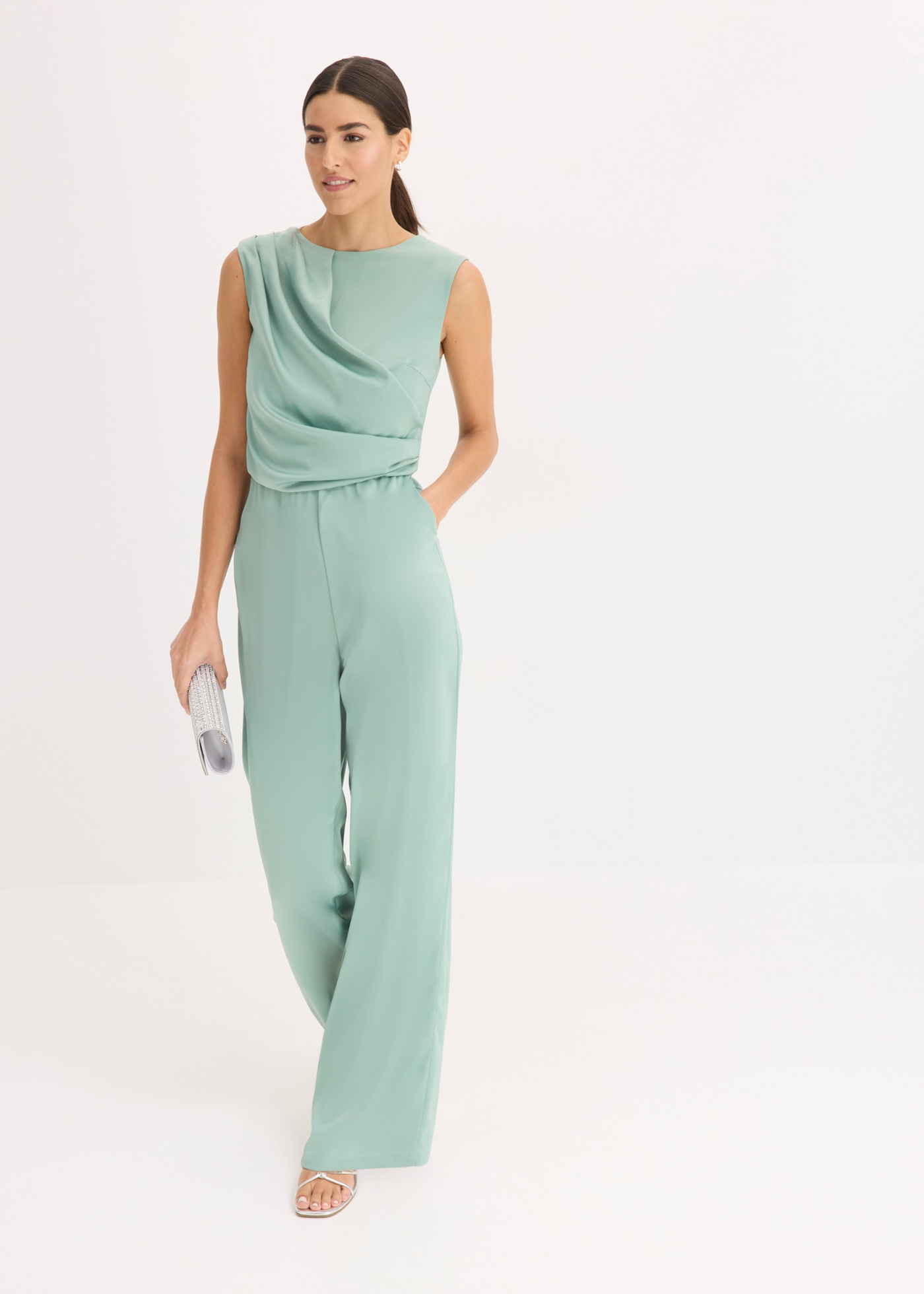 bonprix Overall leicht glänzender Satin, Drapierung im Oberteil, weites Hosenbein