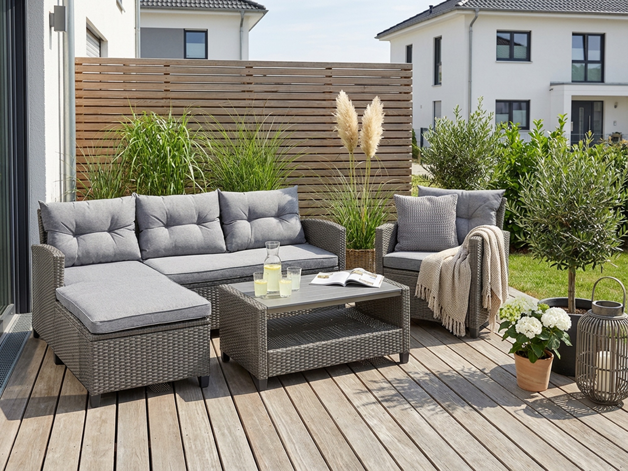 KONIFERA Gartenlounge-Set "Cordoba" Set, 2x Bank, 1x Sessel, 1x Tisch 90x55x43cm, inkl. Auflagen, 11 Stk. tlg. Polyratten, Stahl, Tischplatte aus Nonwood, geeignet für 4 Personen