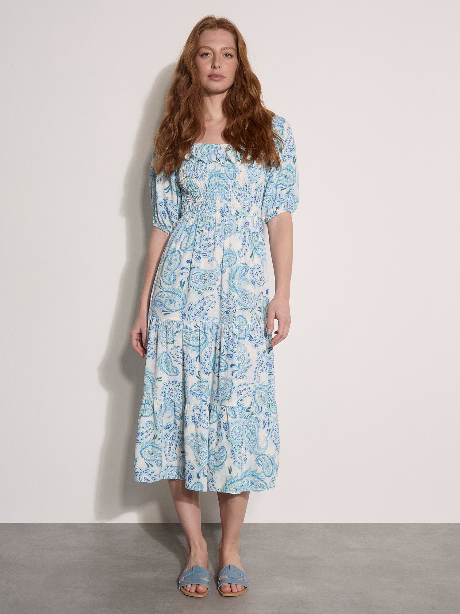 Apricot Midikleid "Midi-Kleid im Milchmädchen-Stil" mit Paisley-Print