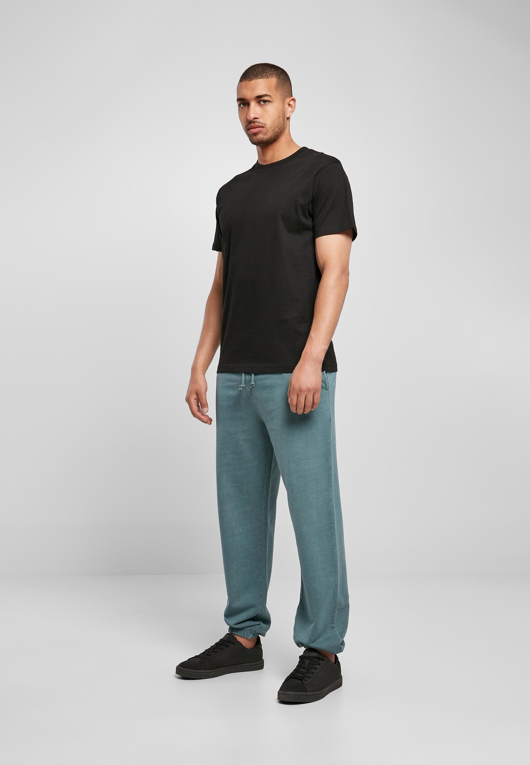 URBAN CLASSICS Stoffhose »Urban Classics Herren Overdyed Sweatpants«, (1 tlg.)