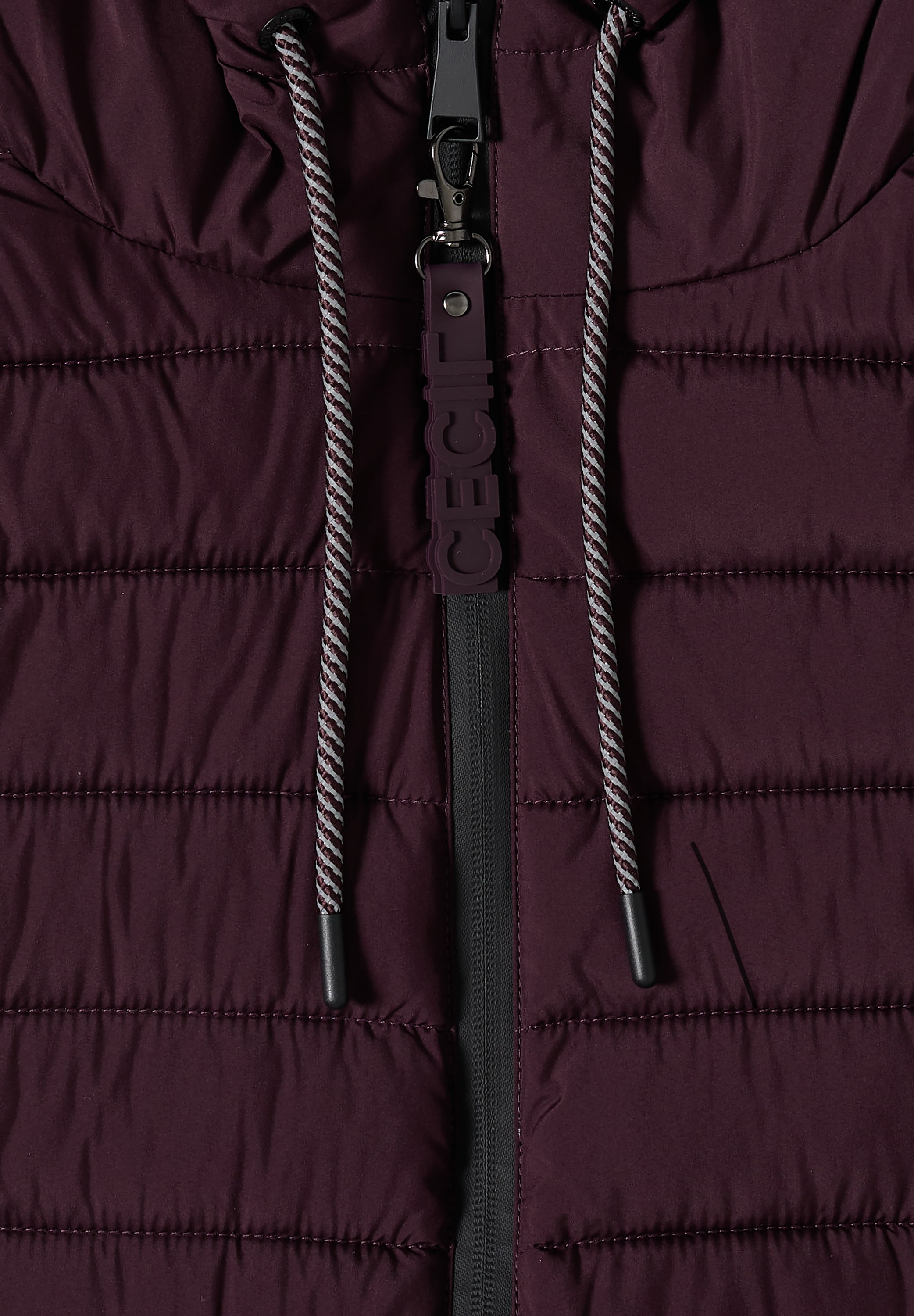 Cecil Steppjacke, mit Kapuze, aus softem Materialmix