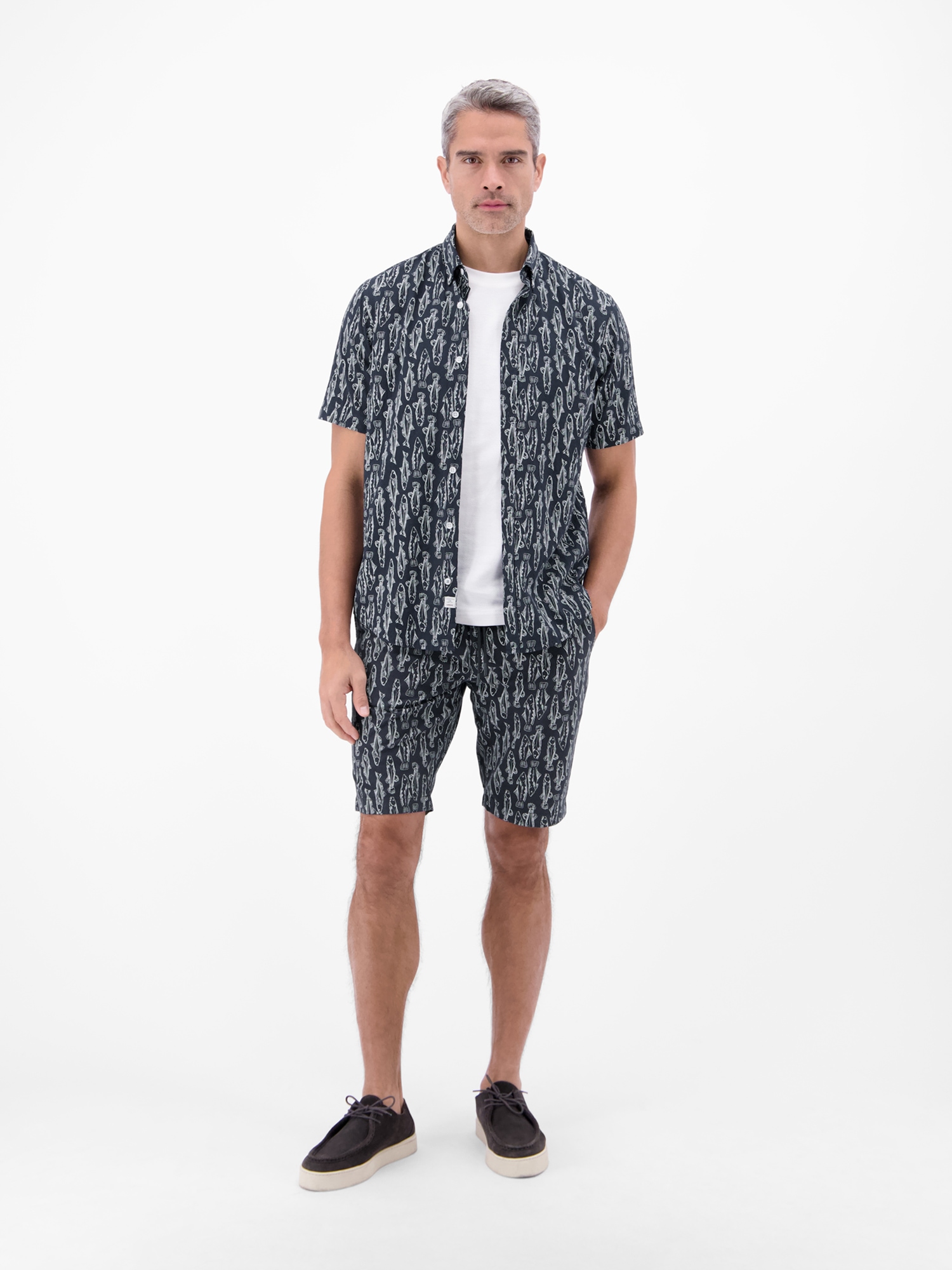 LERROS Chinoshorts »Leichte Chino-Bermuda mit marinem Print«
