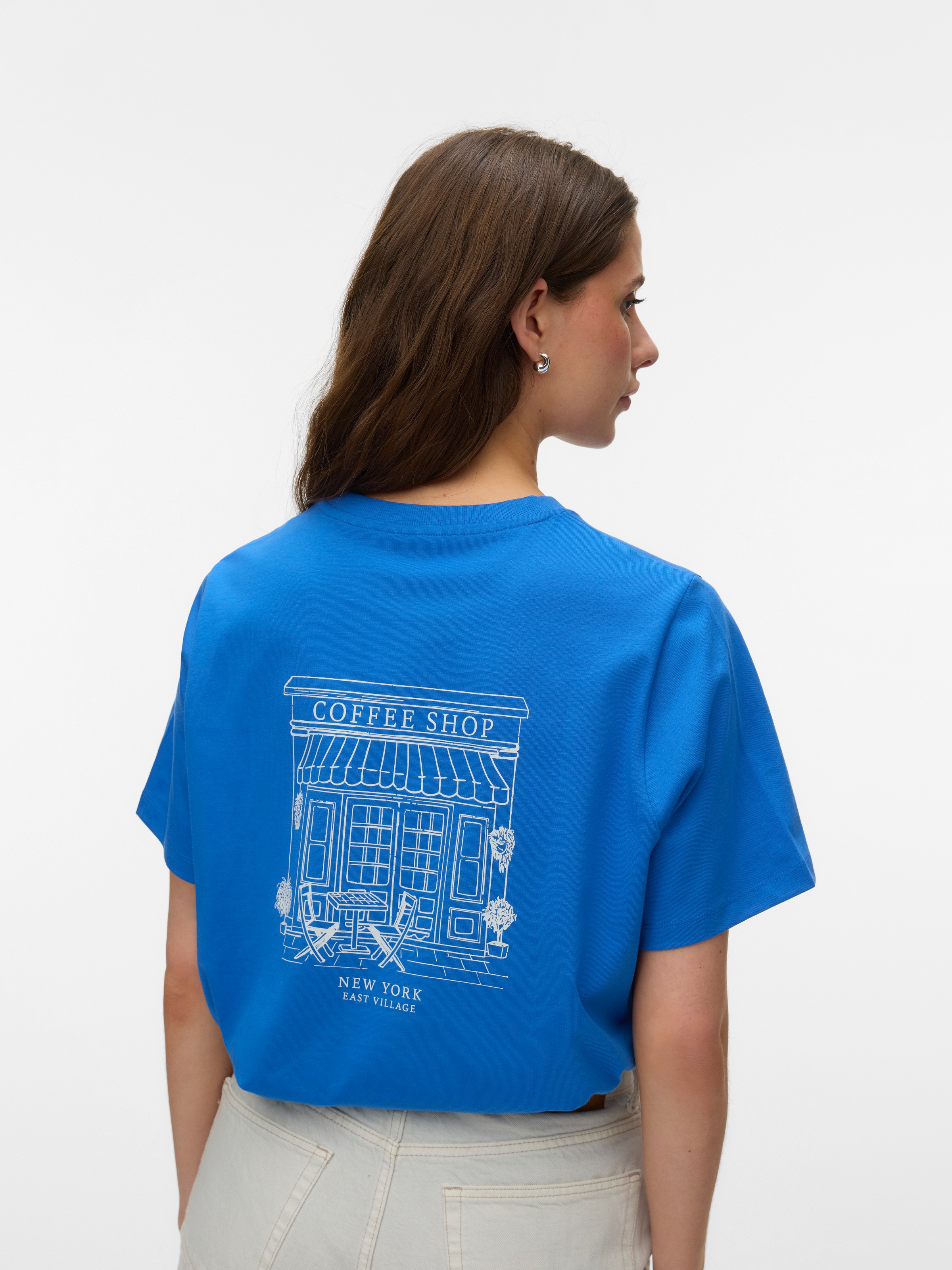 Vero Moda Kurzarmshirt "VMYVONNE CATY SS TOP BOX JRS" mit Rückenprint günstig online kaufen