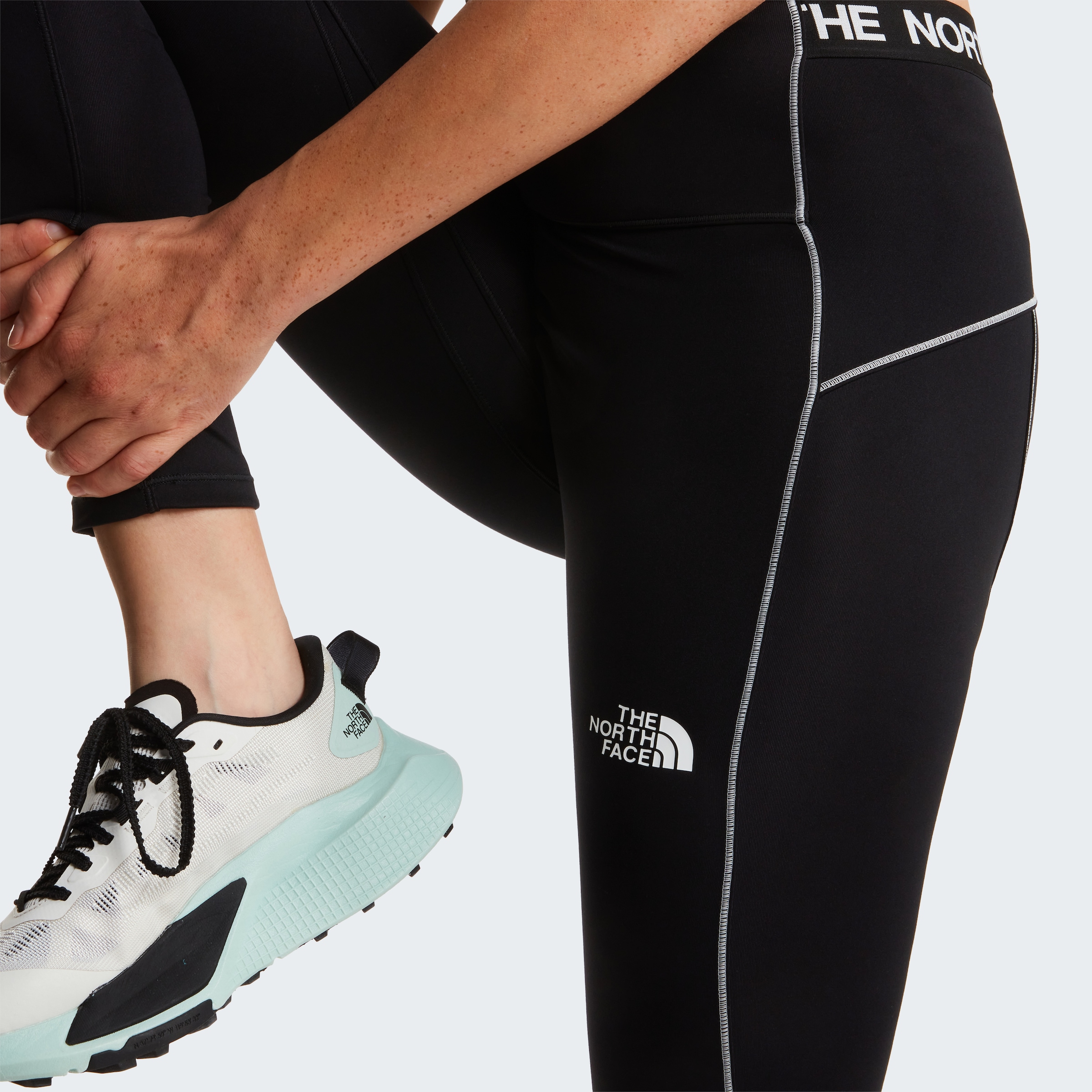 The North Face Funktionstights »W CAMBRENA TIGHTS«  sportlicher Stil, bequeme Passform, ohne Verschluss