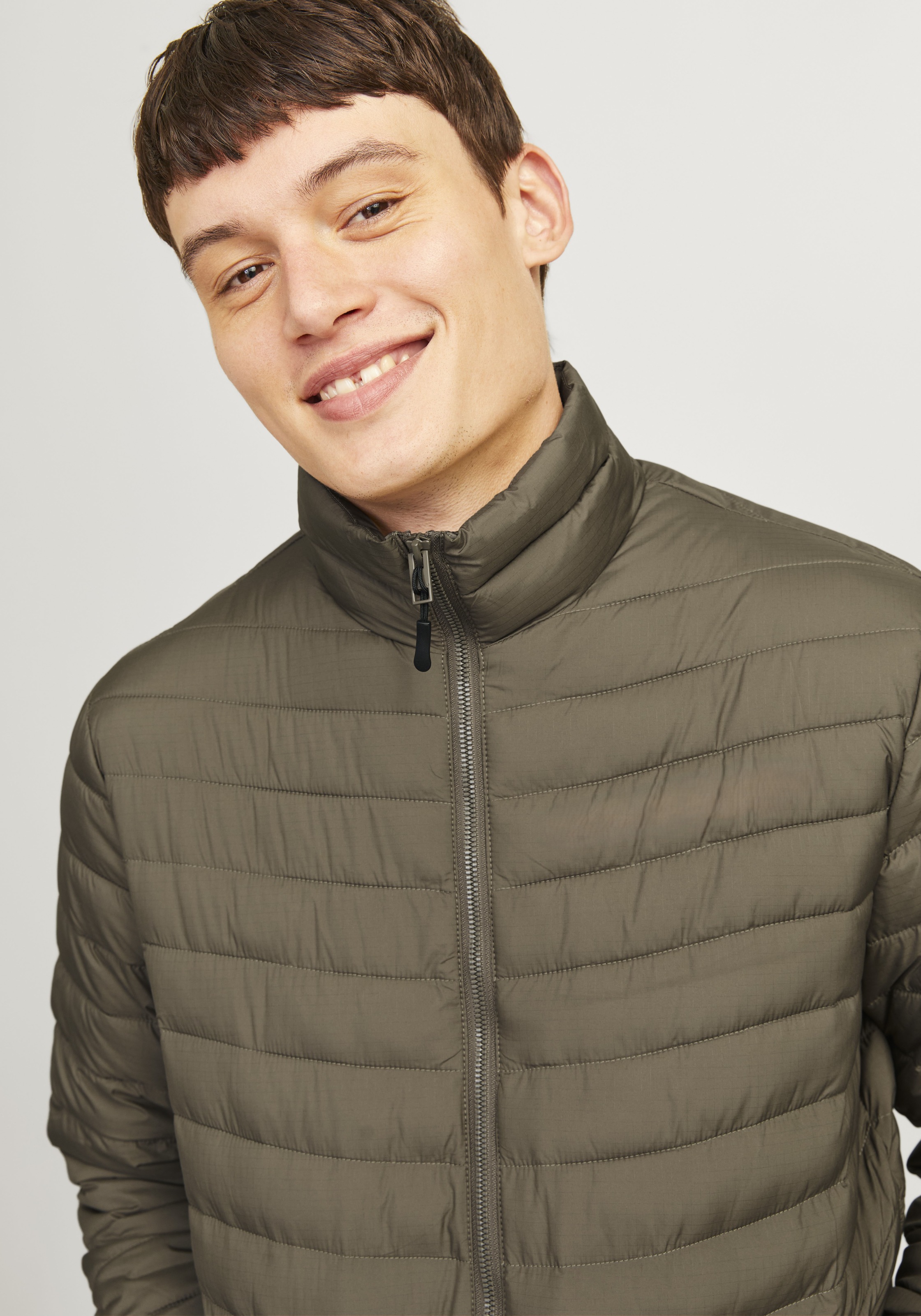 Jack & Jones Steppjacke "JJESTATE PACKABLE PUFFER COLLAR NOOS", ohne Kapuze günstig online kaufen