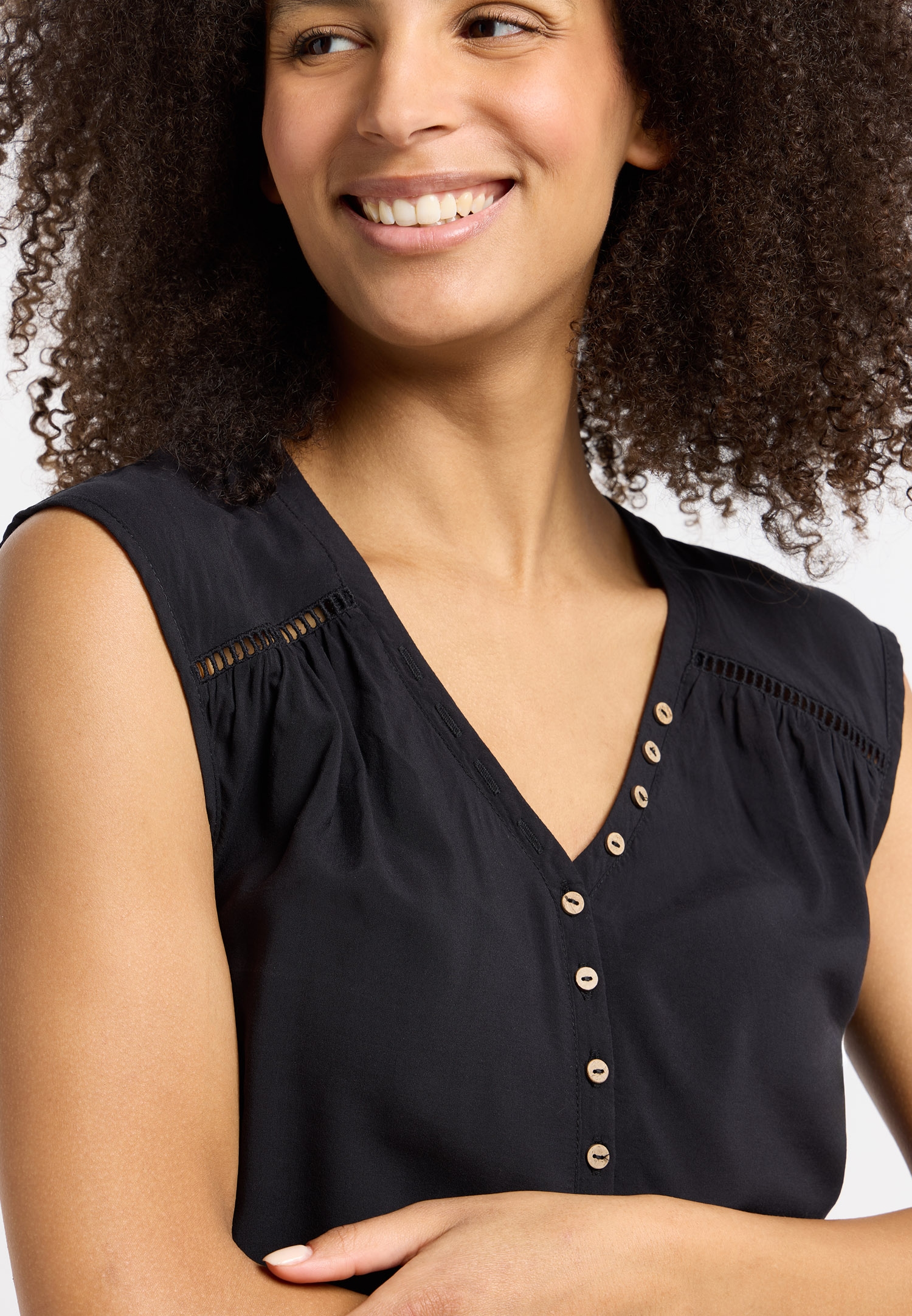 Ragwear V-Shirt »SALTTY« Viskose mit Gummizug am Saum und Knopfleiste