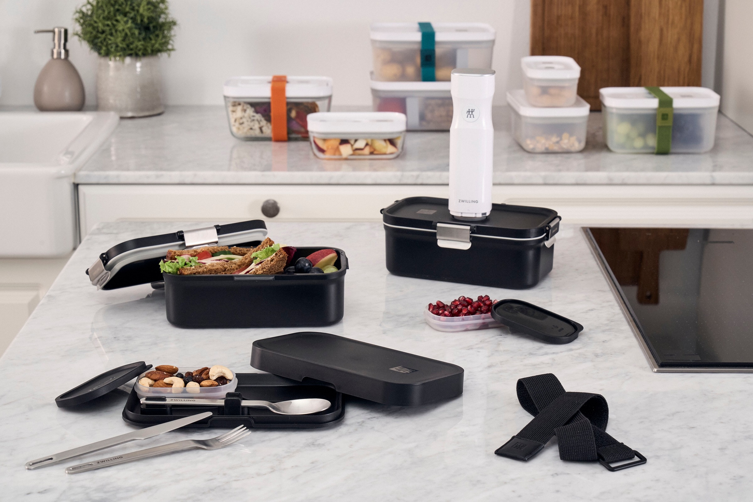 Zwilling Lunchbox »Fresh & Save«, (Set, 7 tlg., 2 Lunchboxen, 2 Saucenboxen, 2 Trenneinsätze, inkl. Besteck), Vakuum Lunch Box to Go, Modulares Boxensystem