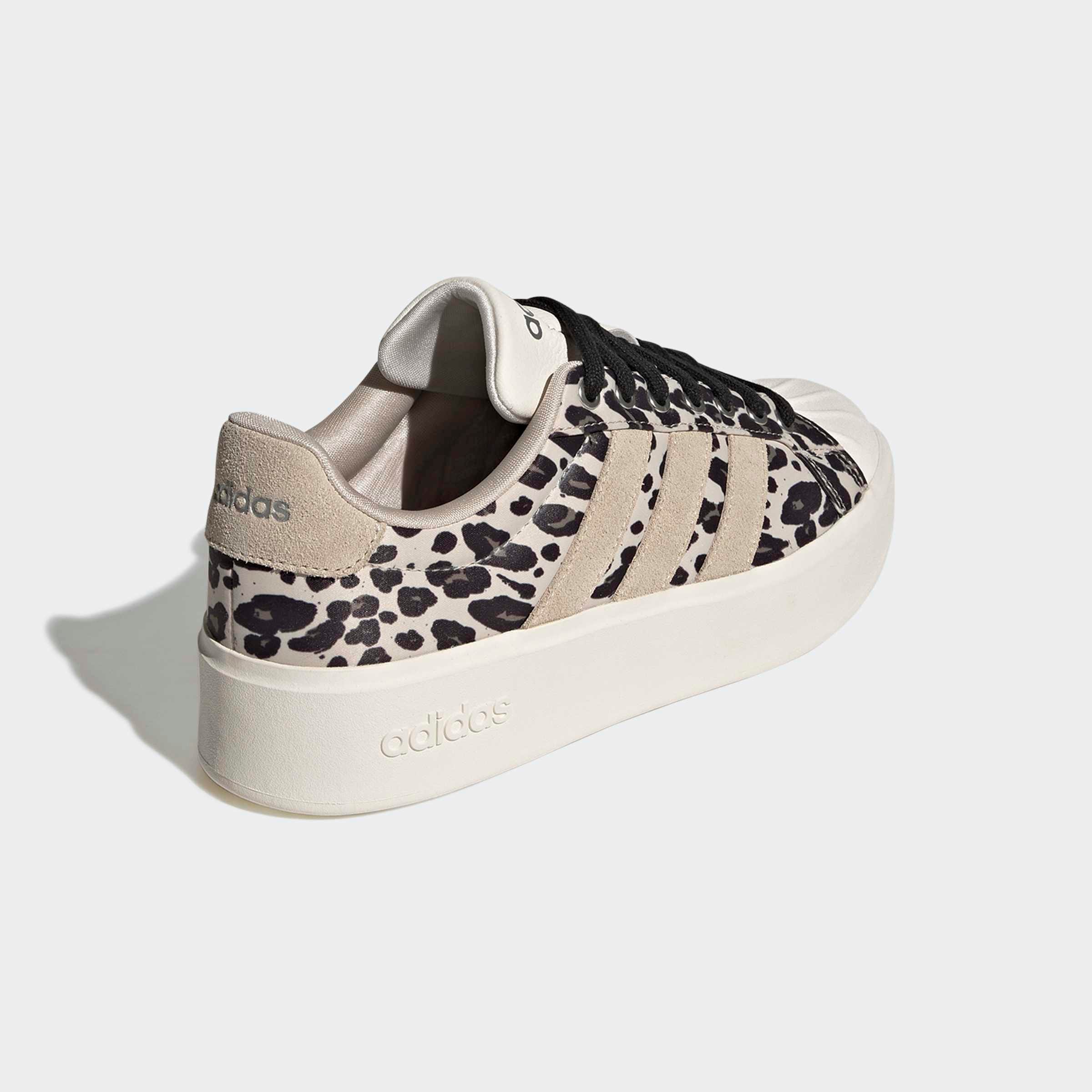 adidas Sportswear Plateausneaker »STREETTALK BOLD«  mit Leo Muster