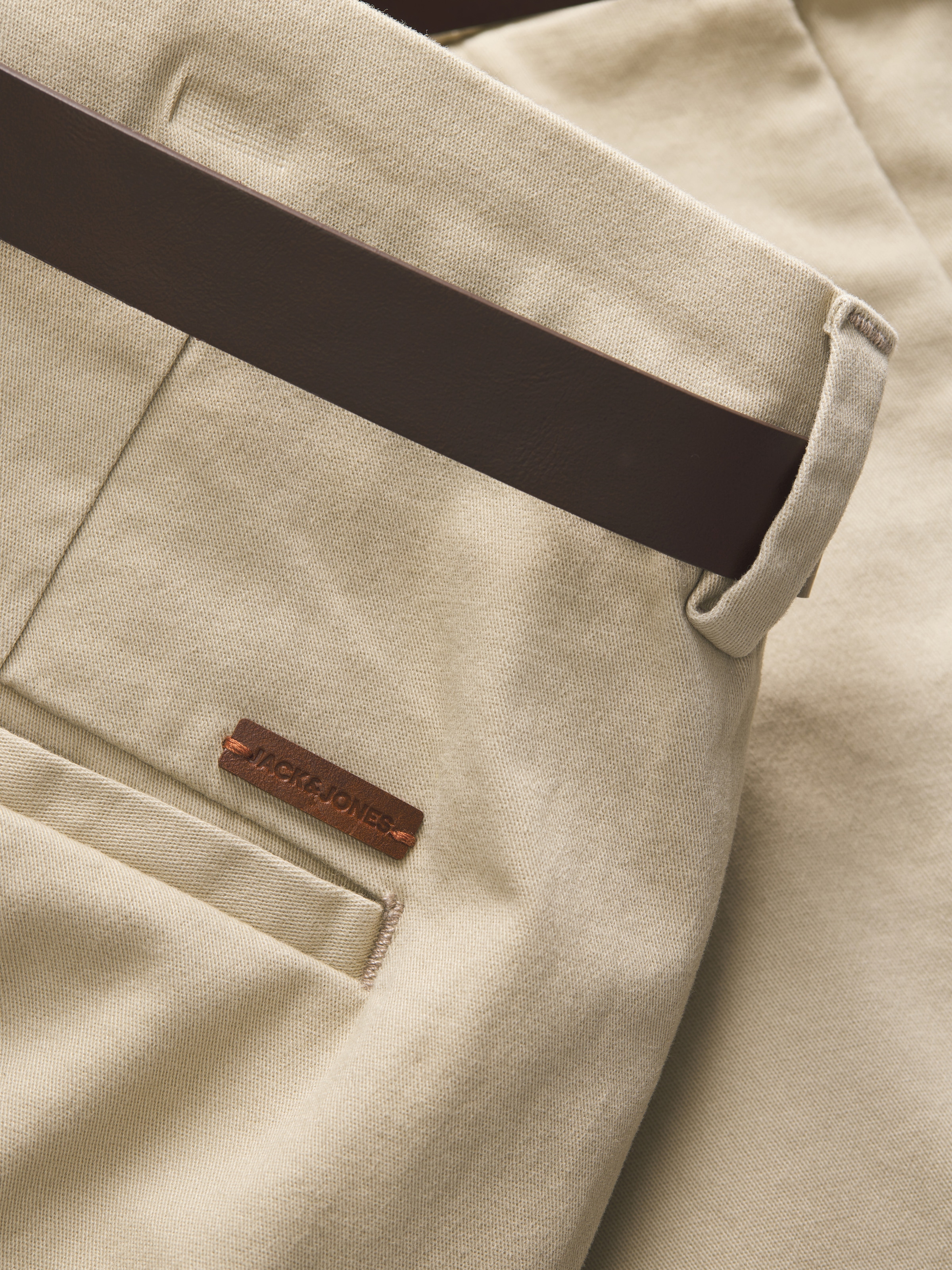 Jack & Jones Chinoshorts »JPSTADAM BELTED CHINO SHORTS SRT«