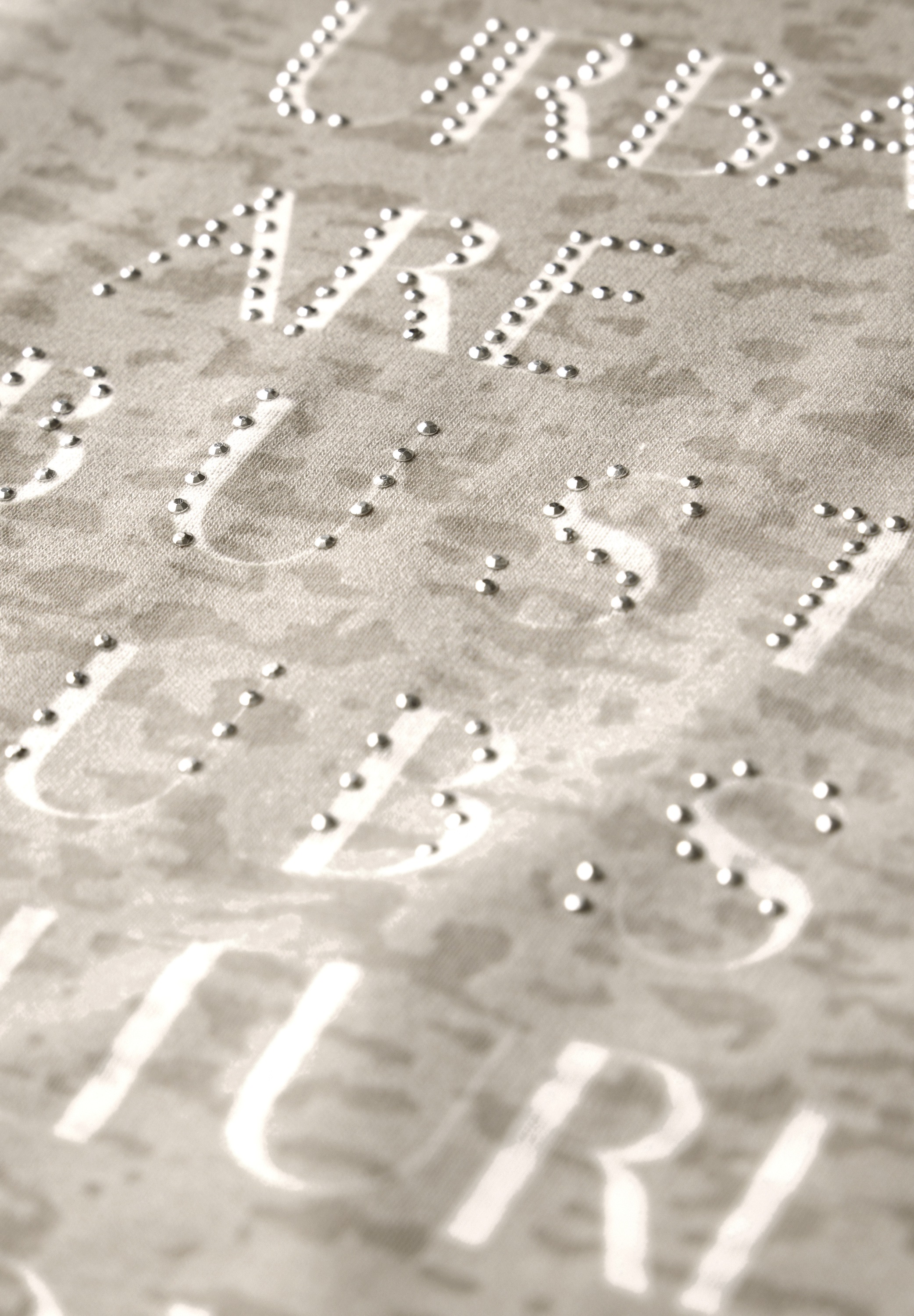 STREET ONE T-Shirt, mit Seitlichen Einschlitzen am Saum