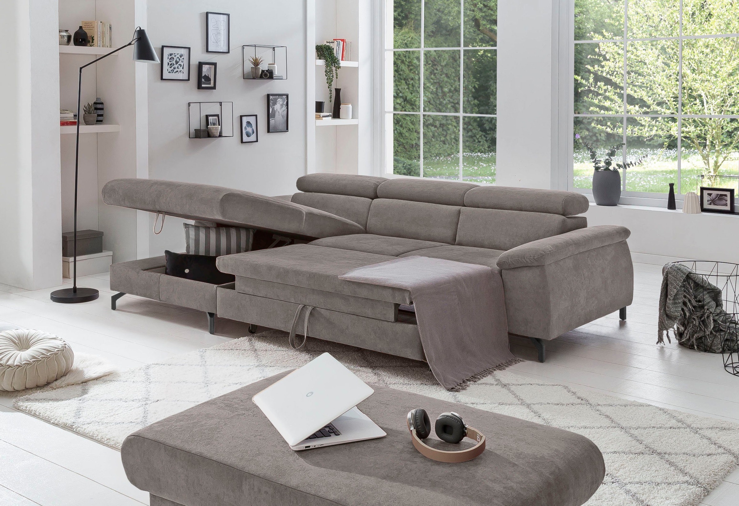 COTTA Polstergarnitur »Komaris«, (Set), Set: bestehend aus Ecksofa und Hocker, frei im Raum stellbar