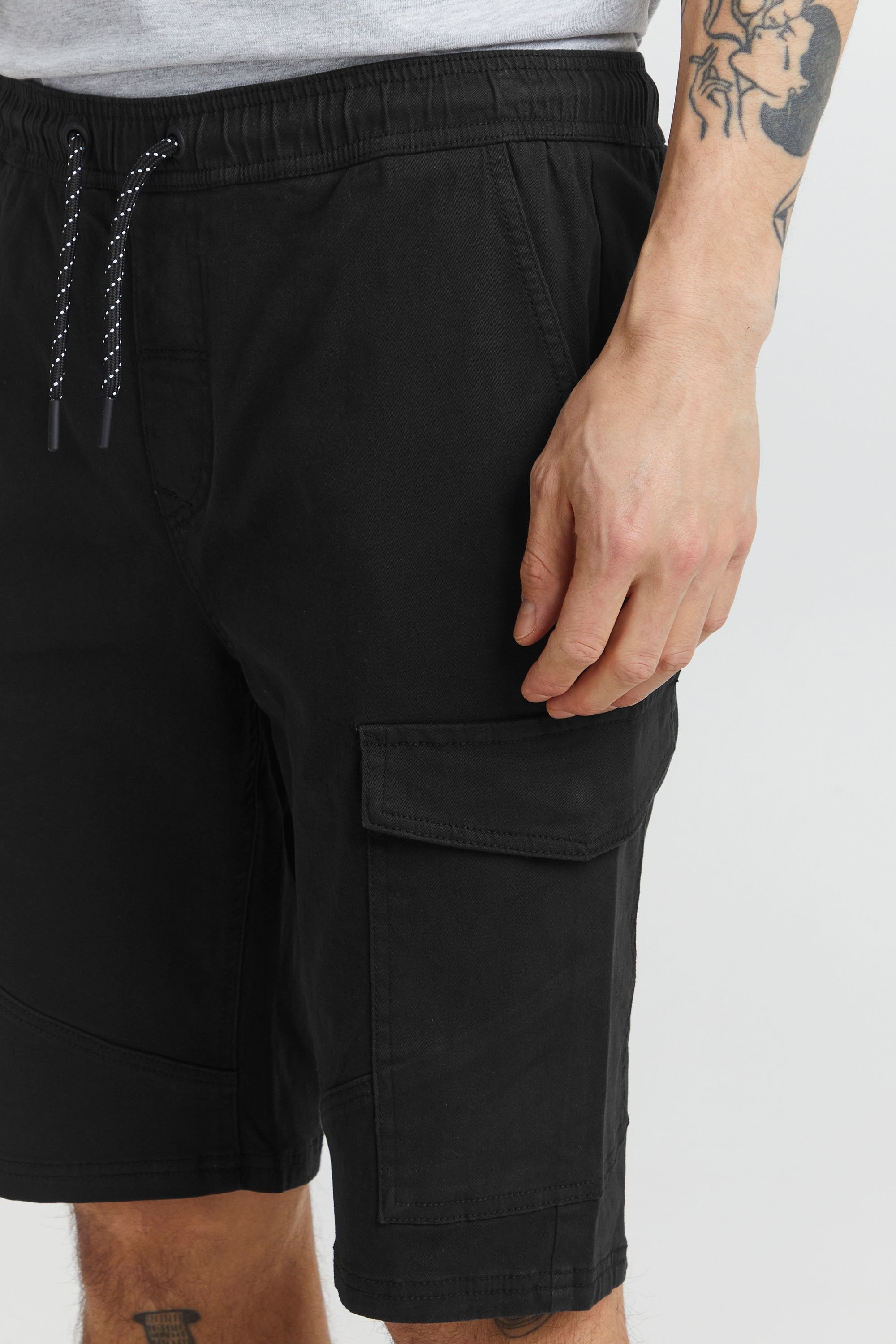 11 Project Cargoshorts »Cargoshorts PRGarikko«