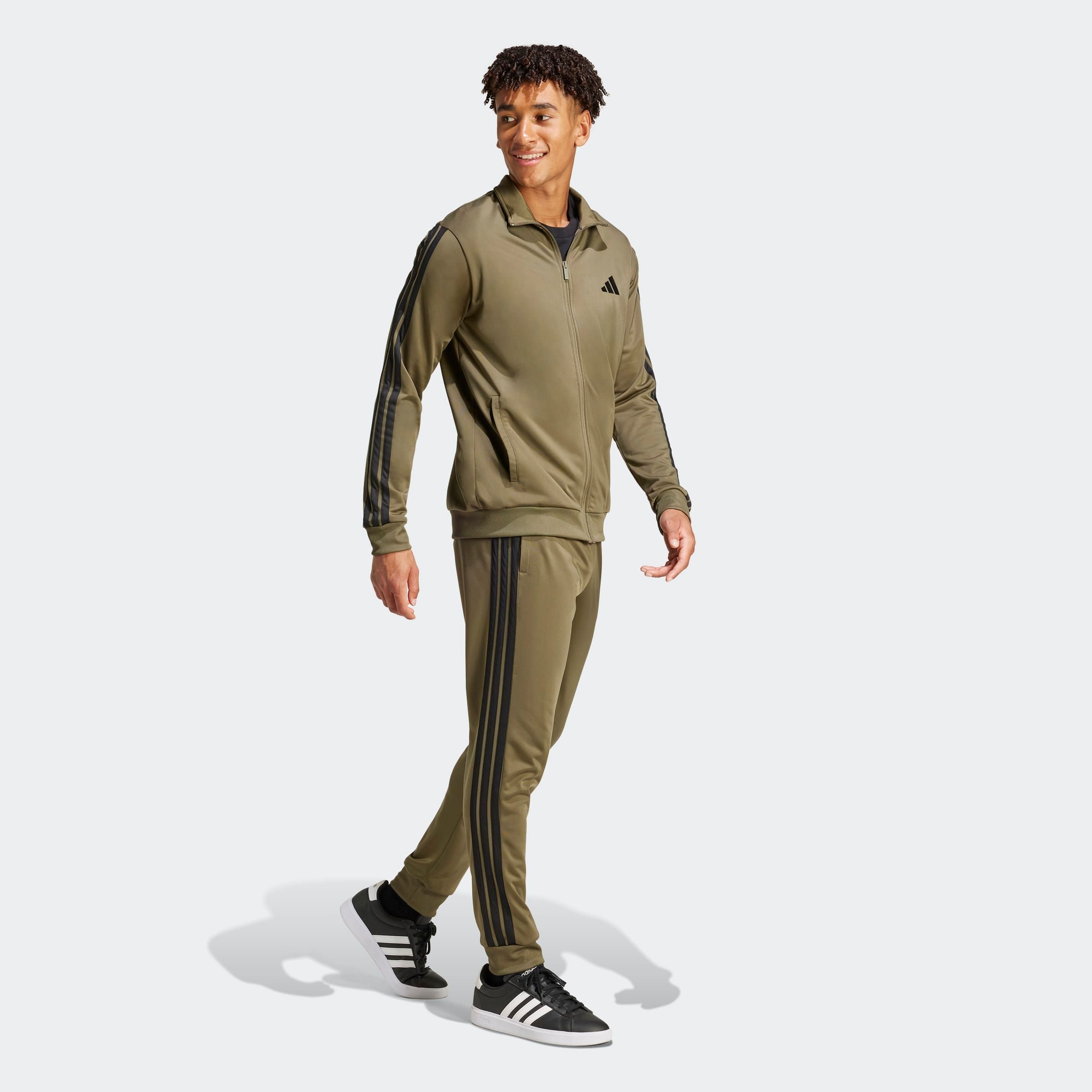 adidas Sportswear 1100000002199 "DAYREADY" 2 Stk. für Laufen und sportliche Aktivitäten, zweiteiliges Set