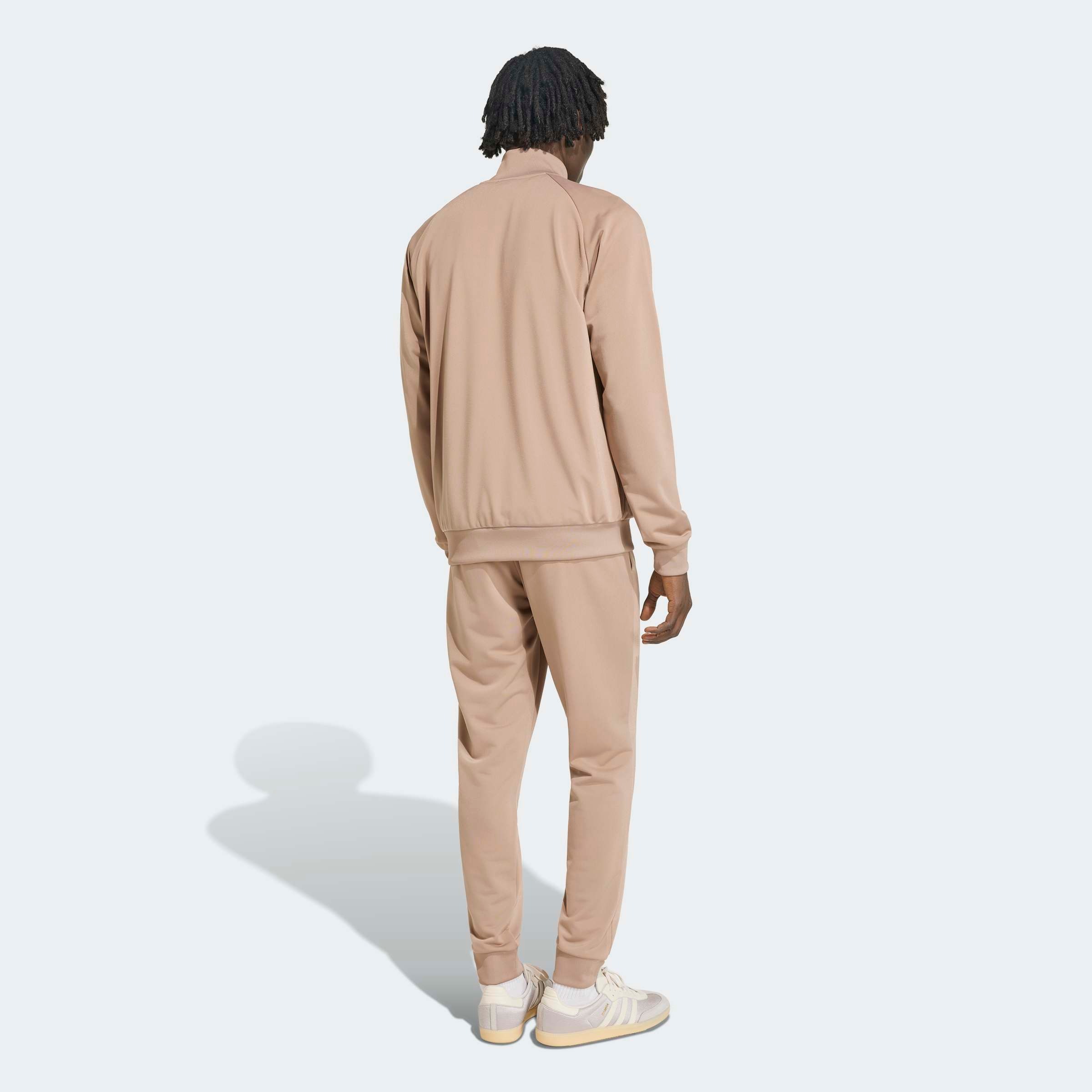 adidas Originals Trainingsanzug "TECH ESS TS" 2 zweiteiliges Set, für Erwachsene, aus Polyester