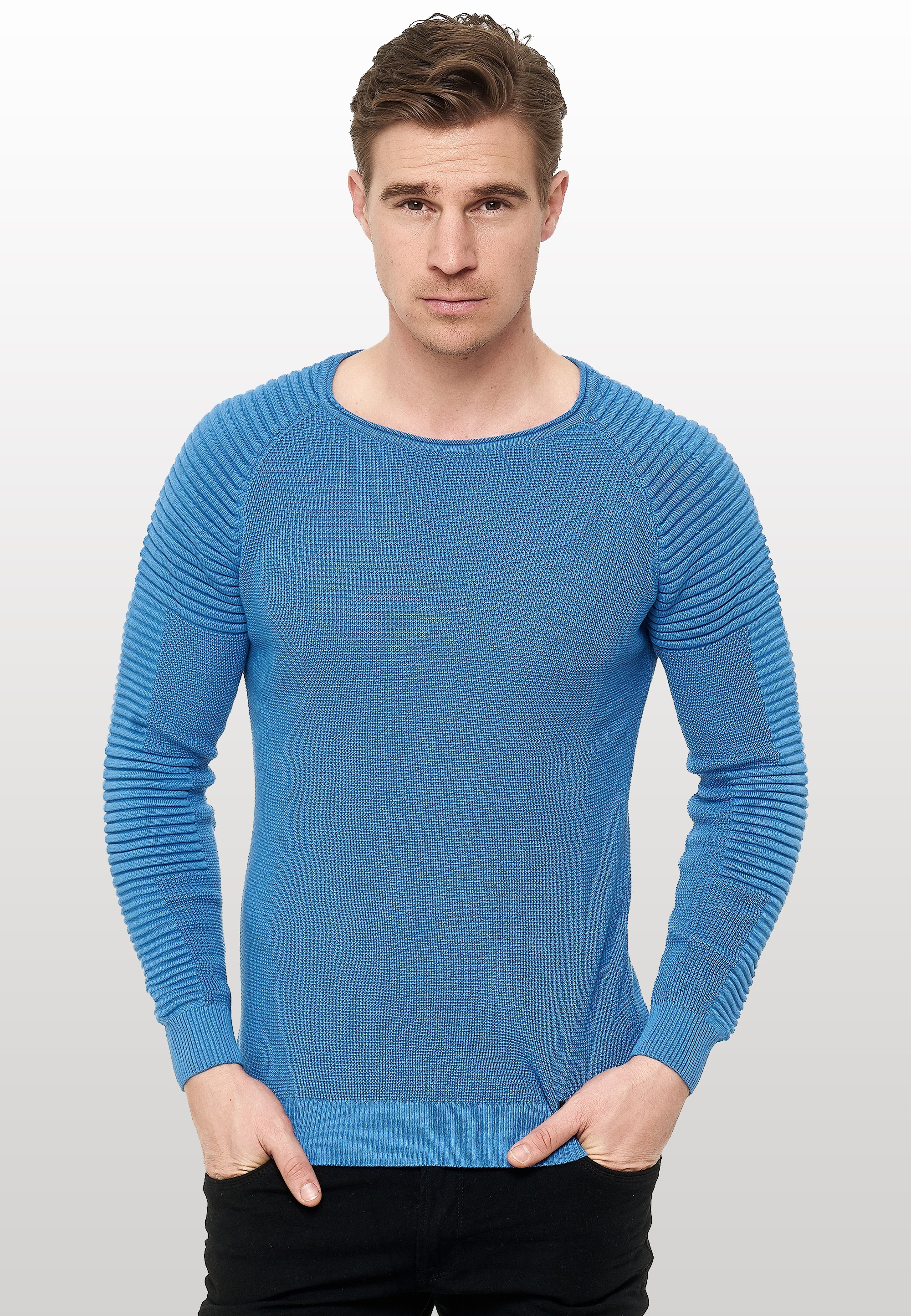 Rusty Neal Strickpullover, mit modernem Rundhalsausschnitt