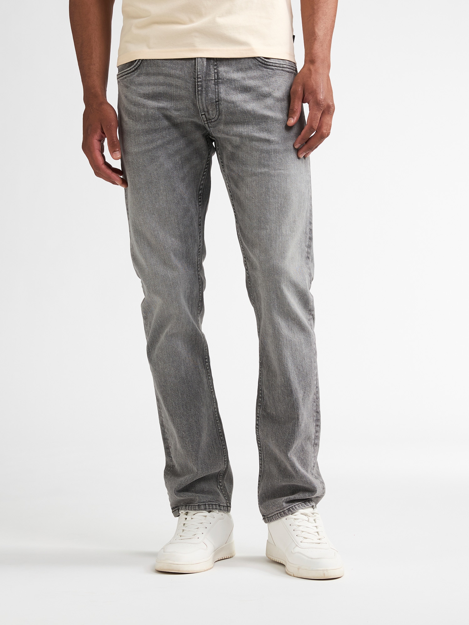 Petrol Industries Straight-Jeans mit optisch 2teiliger Gesäßtasche
