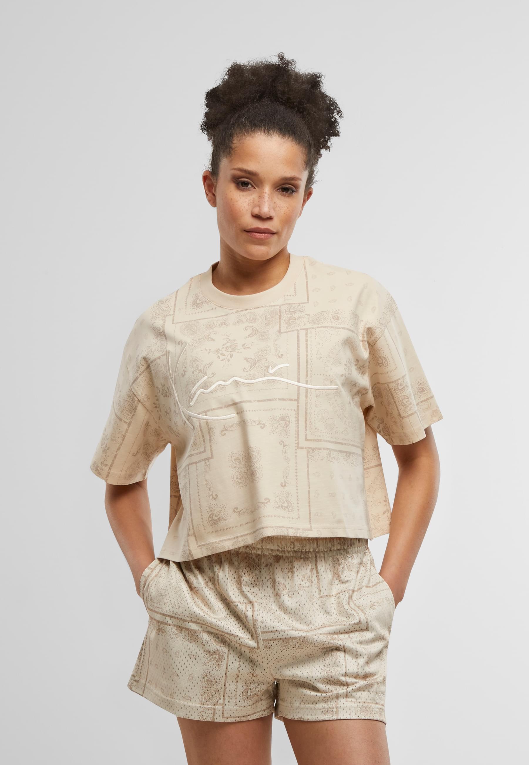 Thumbnail - Karl Kani T-Shirt "Karl Kani Signature Paisley Crop T-Shirt" 1 Stk.