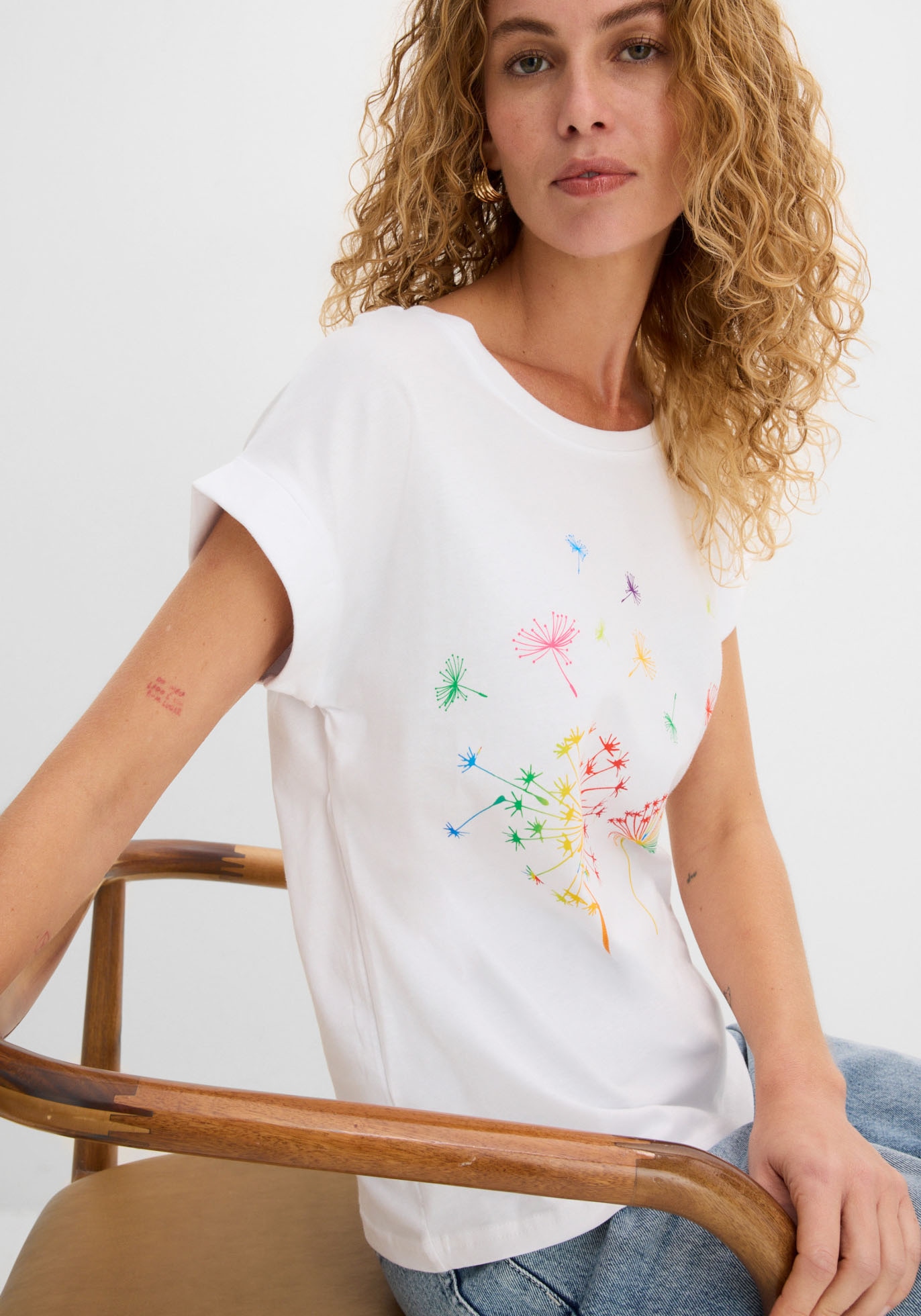 bonprix T-Shirt bequeme Passform, Kurzarm-Design, aus Baumwolle