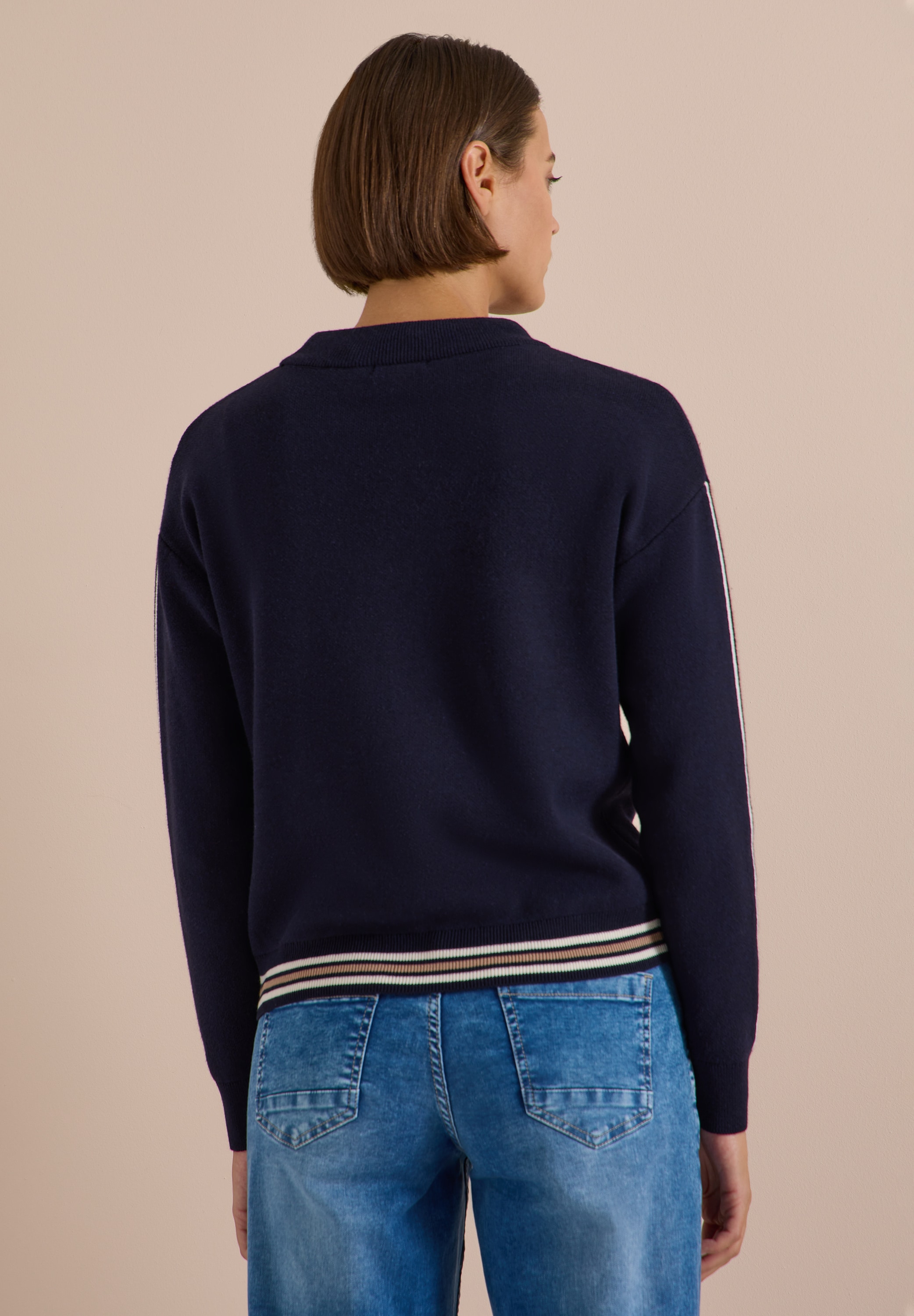 Cecil Stehkragenpullover College-Style Details