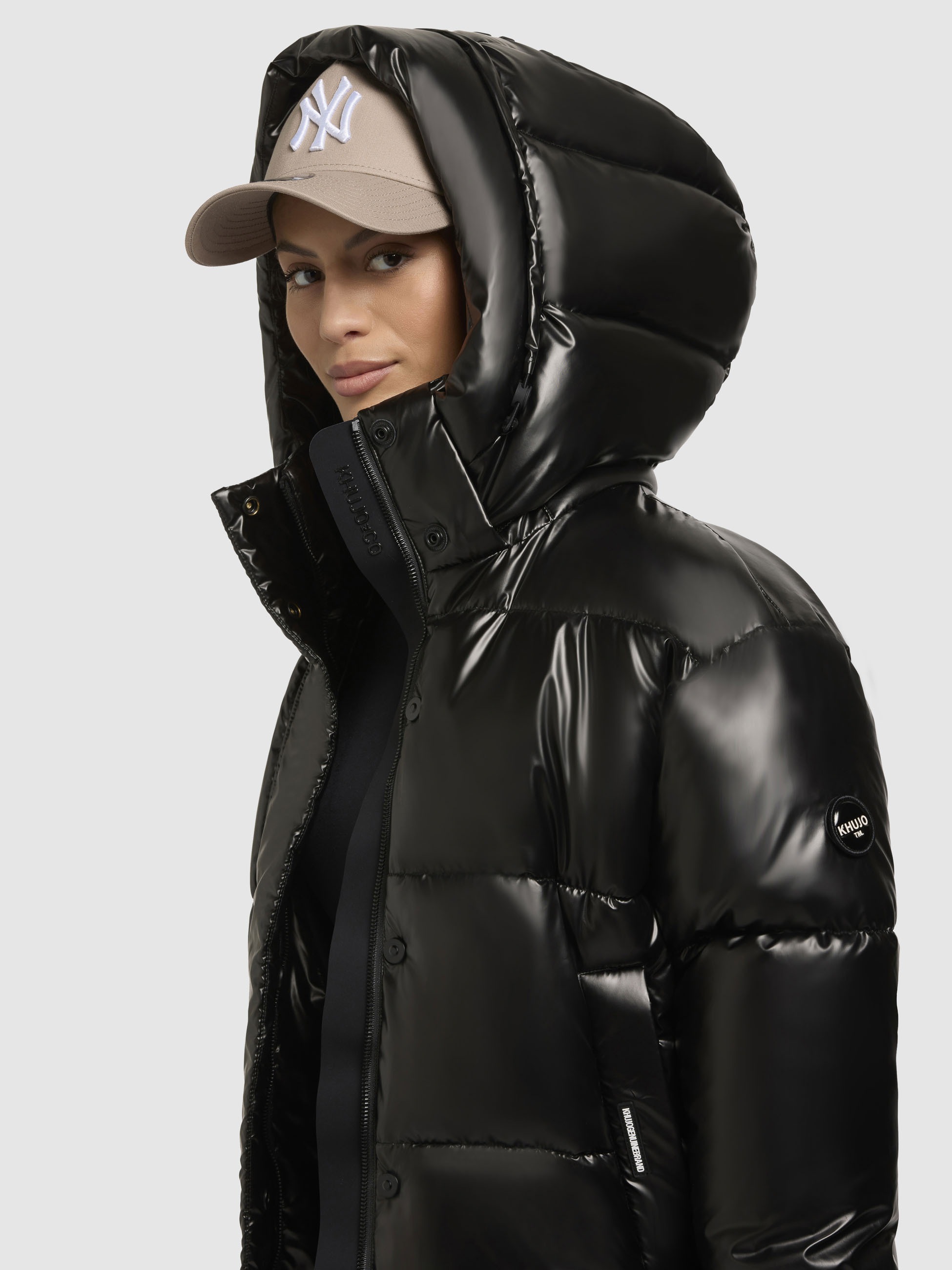 khujo Steppjacke »DEVINA SHINY«, mit Kapuze