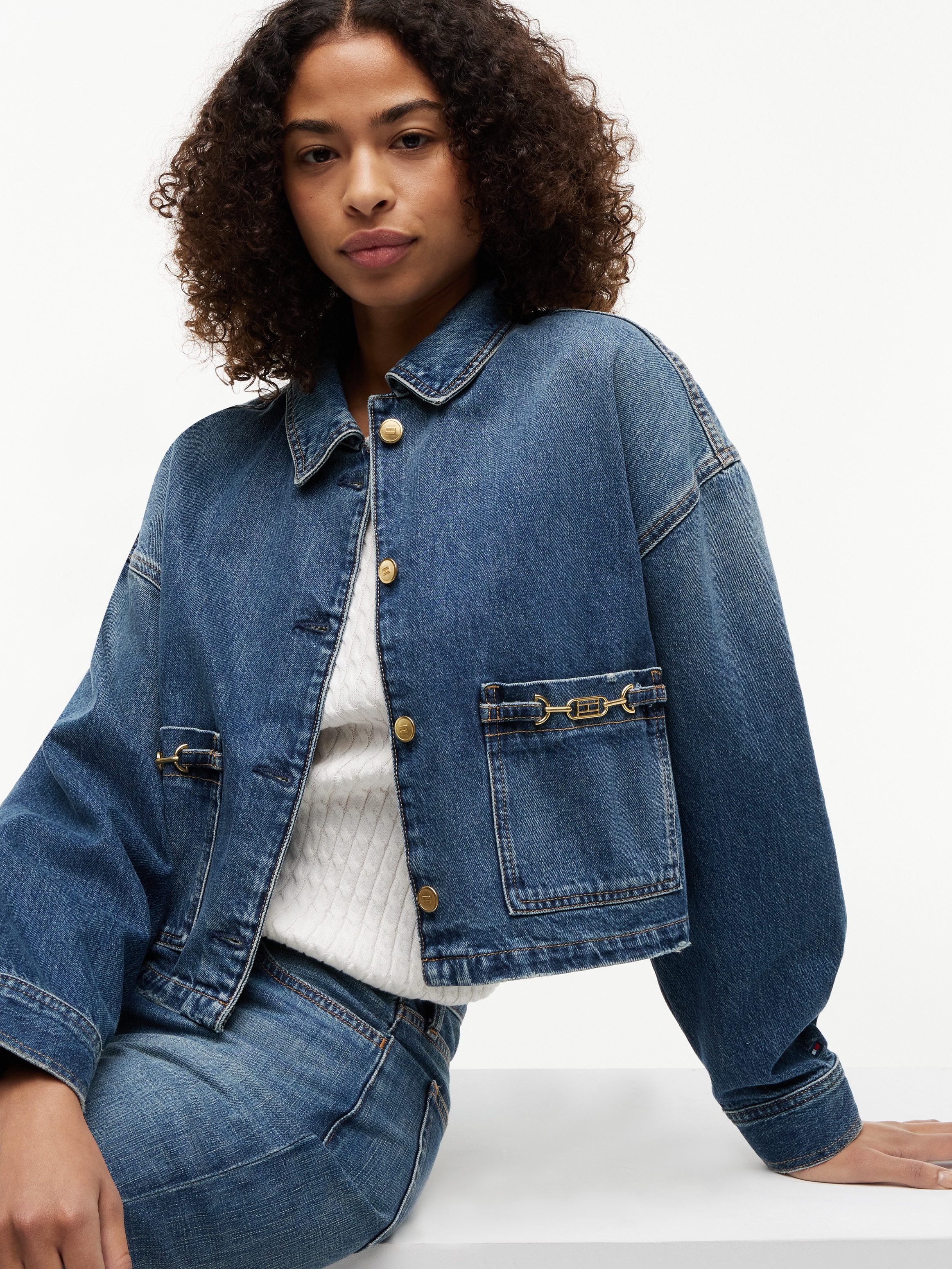 Tommy Hilfiger Jeansjacke »CROPPED JACKET CAM MID« ohne Kapuze aus Baumwolle, verkürzte Form