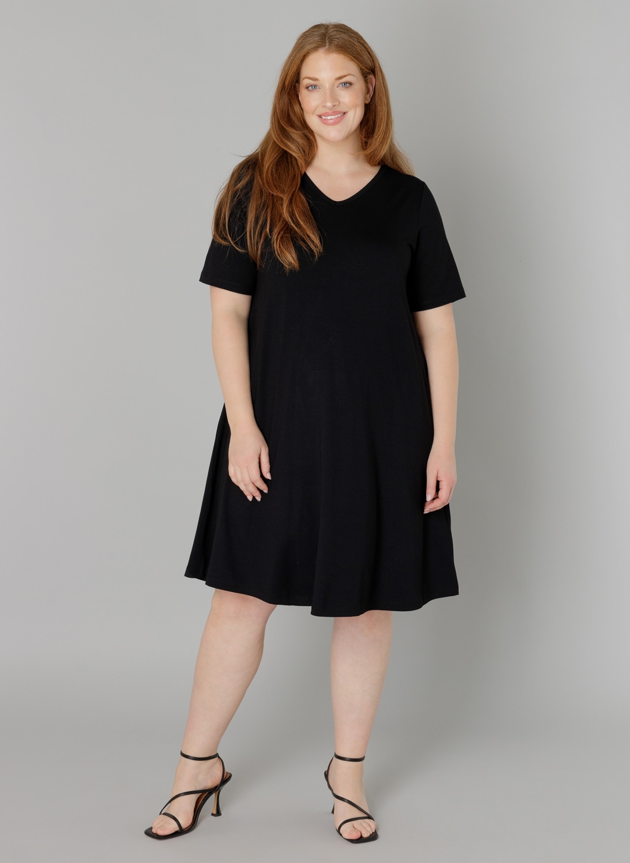 Base Level Curvy Shirtkleid "Abernathy", In leicht ausgestellter Form günstig online kaufen