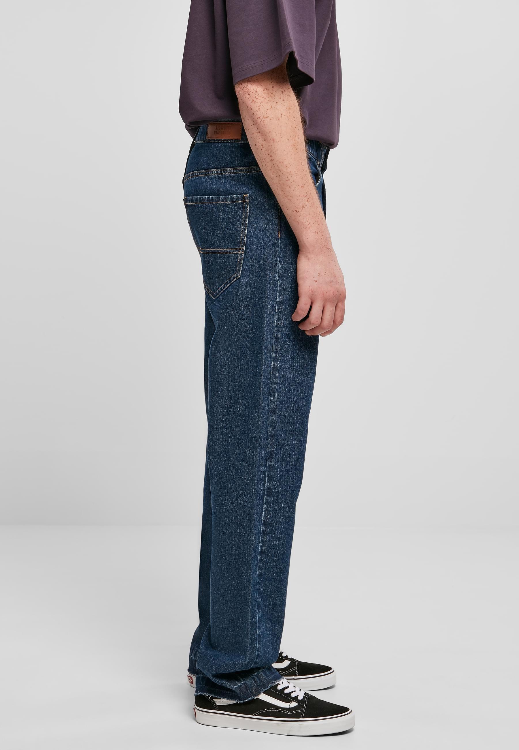 URBAN CLASSICS Bequeme Jeans »Urban Classics Herren Open Edge Loose Fit Jeans«, (1 tlg.)